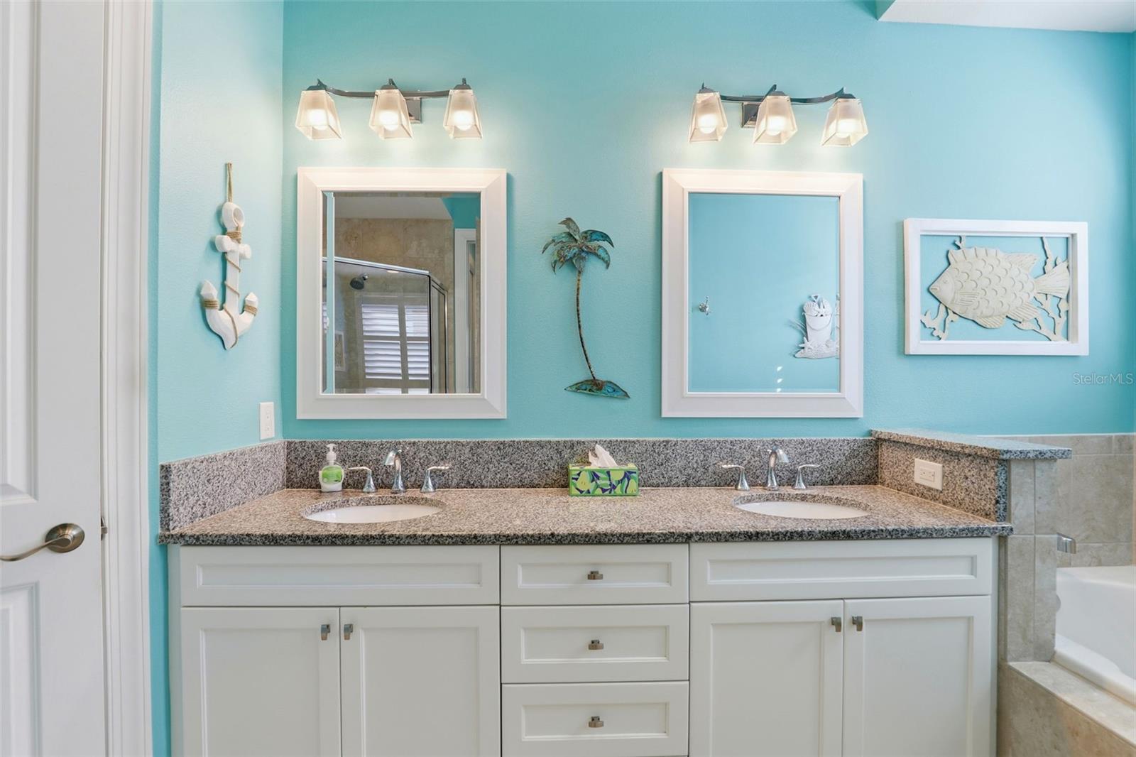 GRAND OAKS - Residential