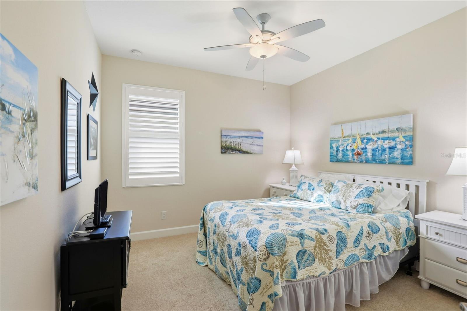 GRAND OAKS - Residential