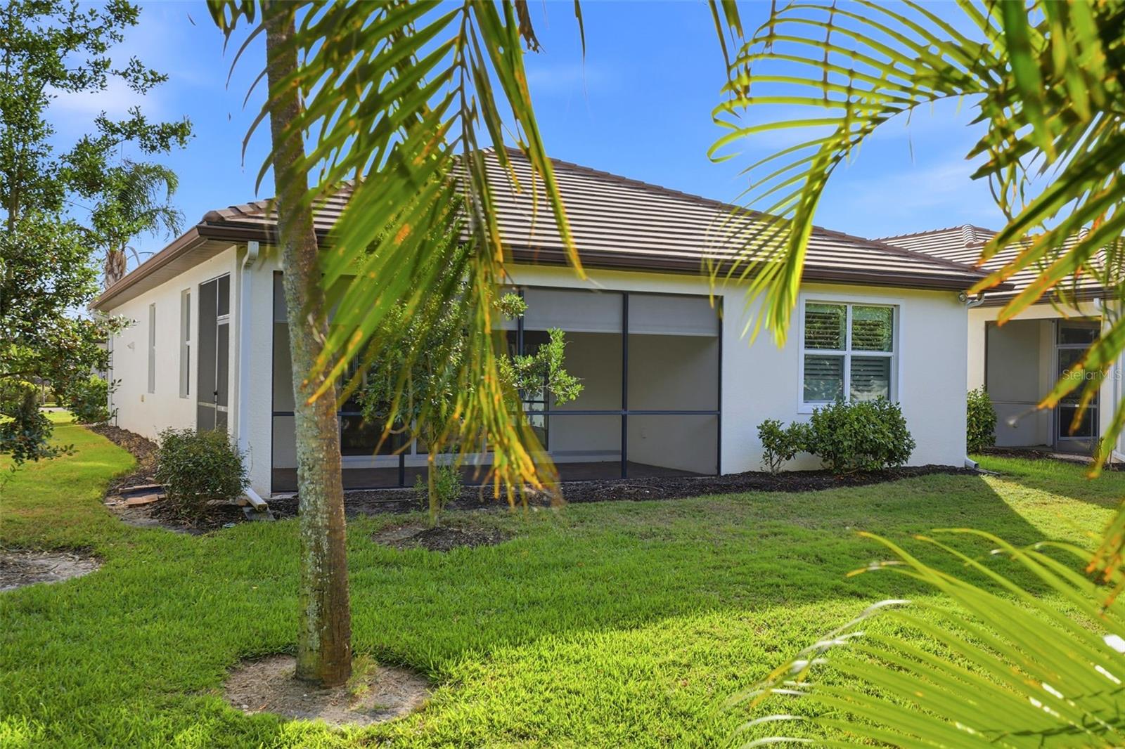 GRAND OAKS - Residential