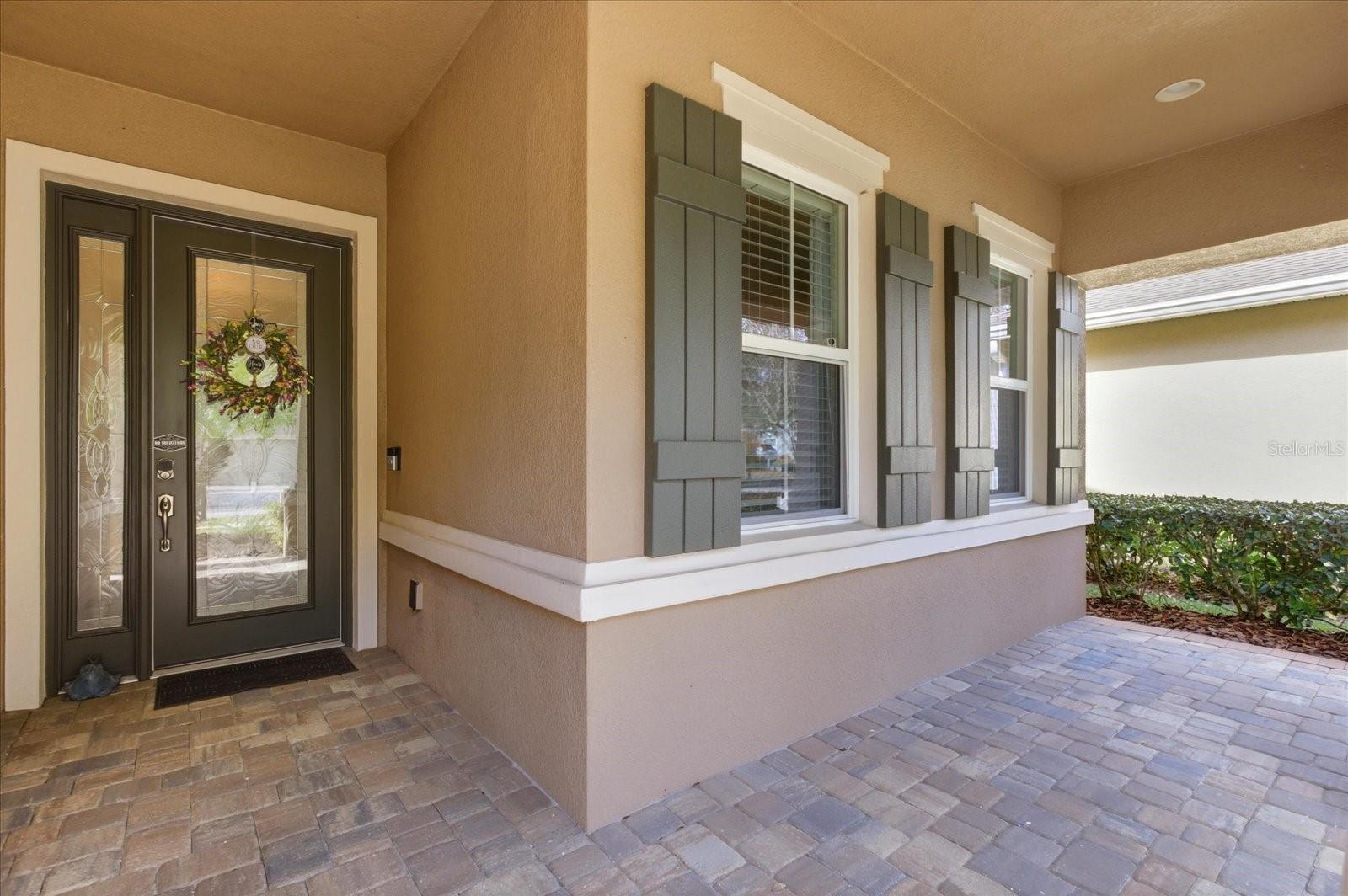 911 VICTORIA HILLS DRIVE S