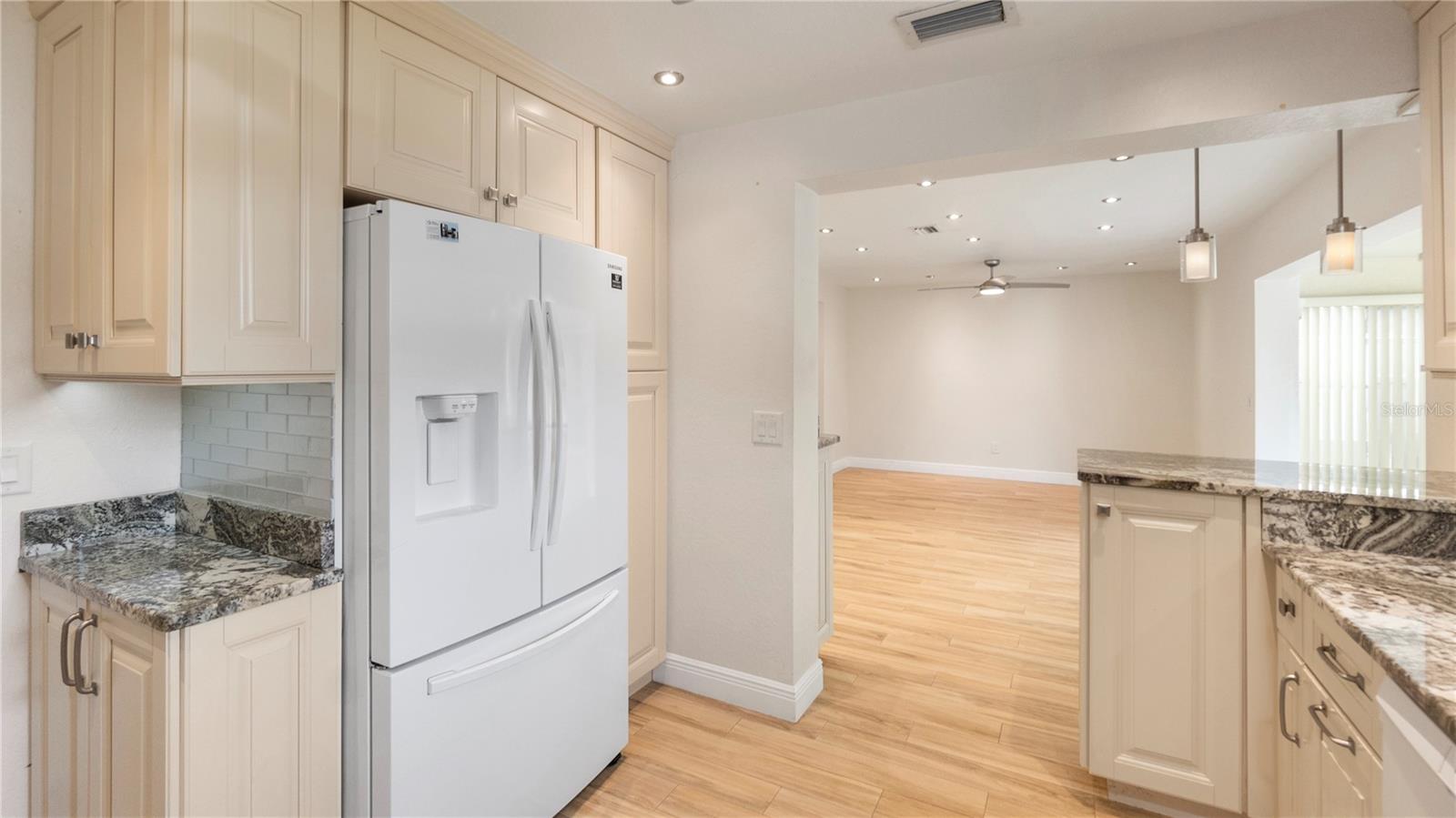 ROTHMOOR ESTATES CONDO - Residential