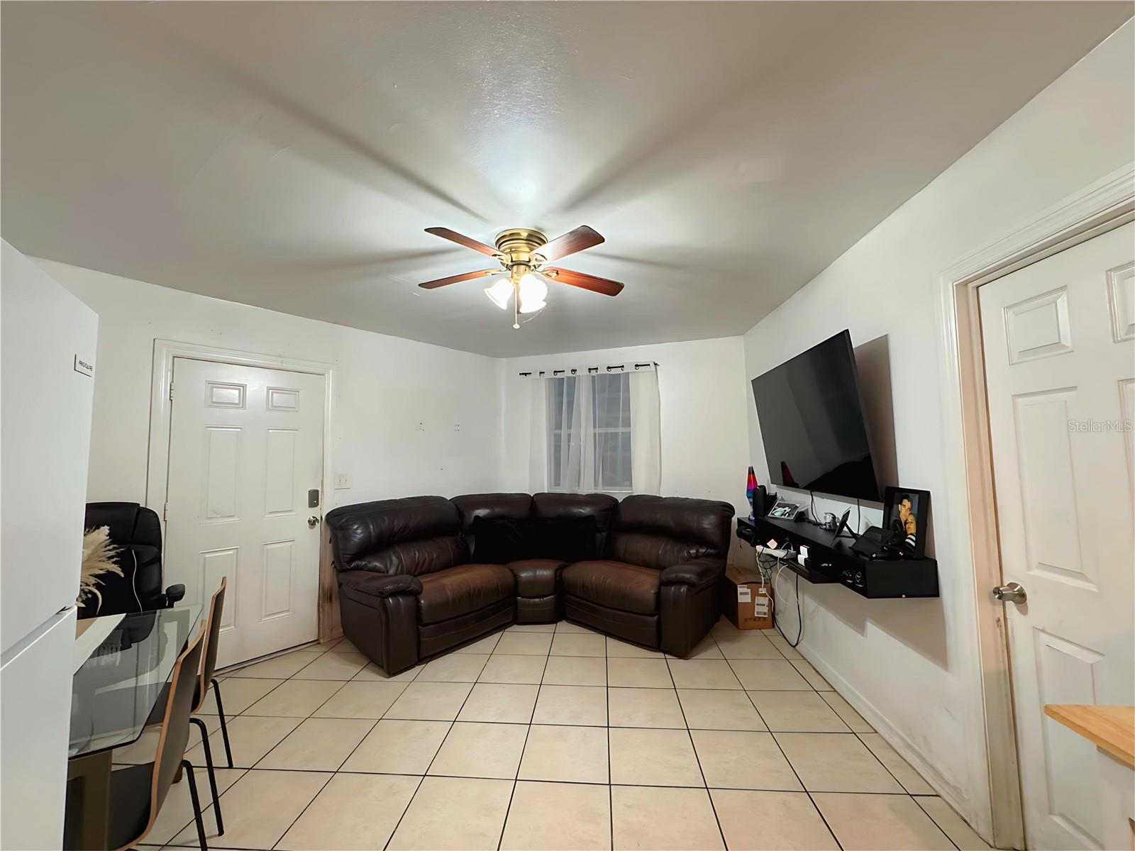 PINE CREST VILLA ADD 5 - Residential