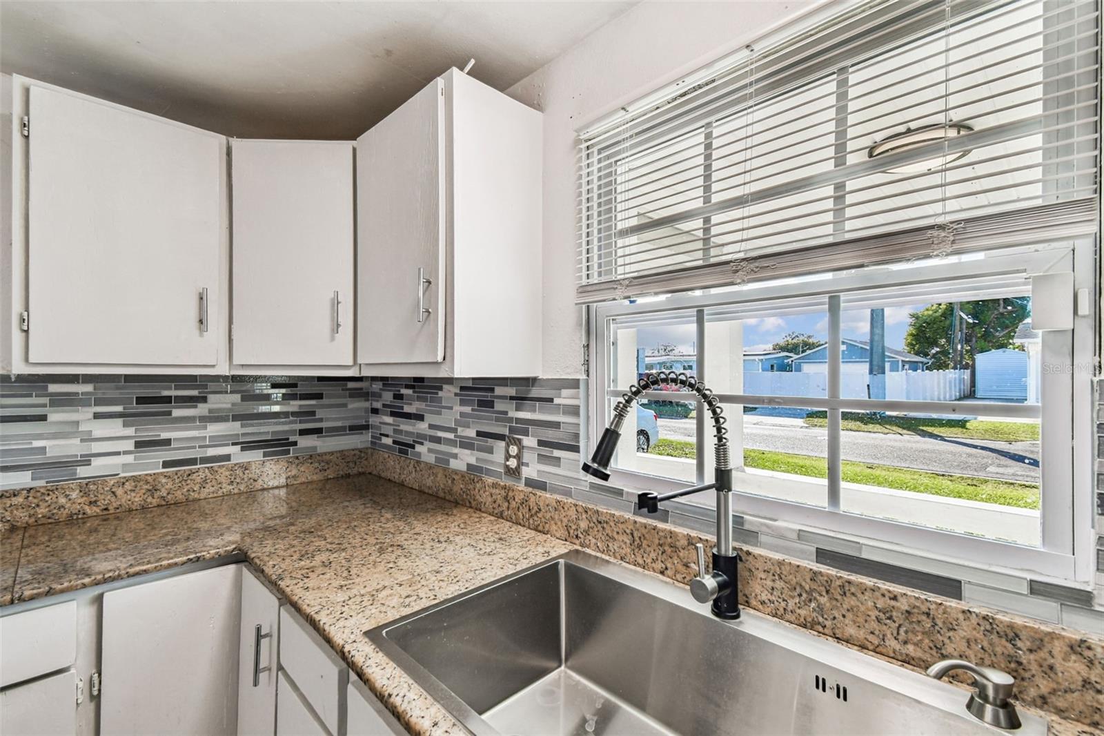 PINE CREST VILLA ADD 5 - Residential