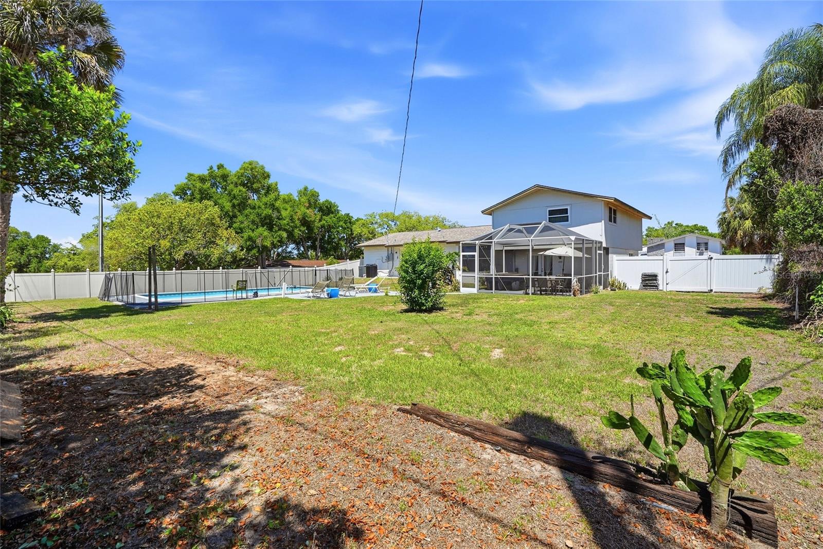 BRANDON VILLAGE - Residential