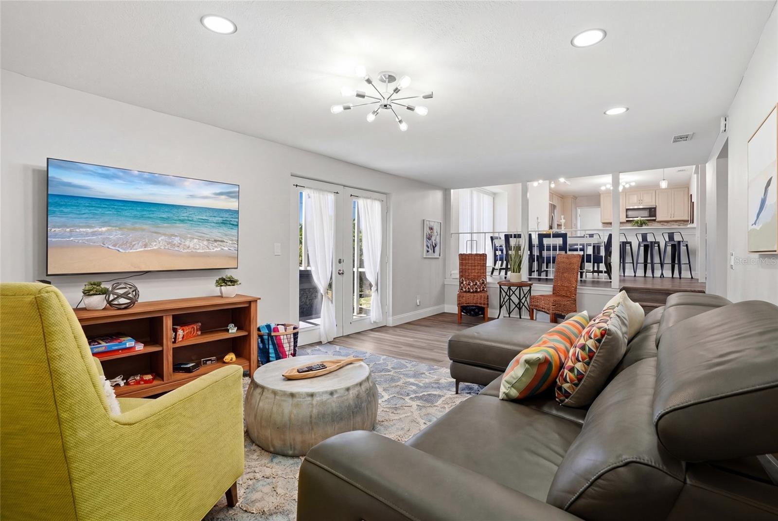 BRANDON VILLAGE - Residential