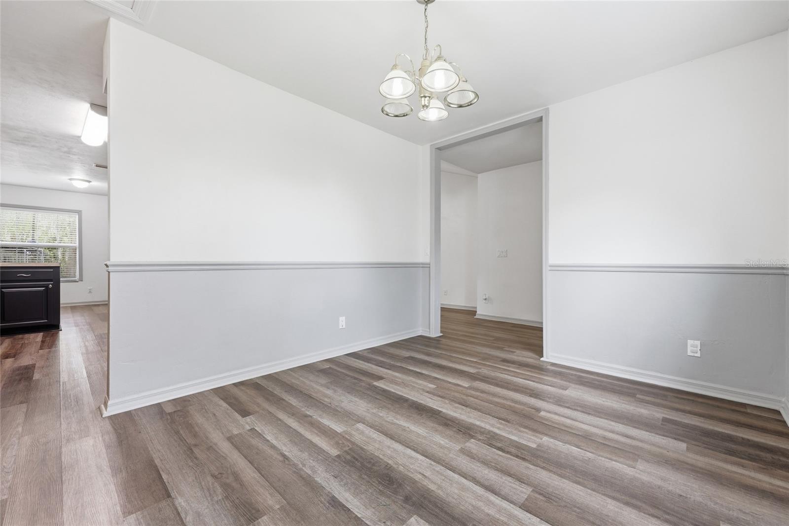 CHAPMAN & WHITES ADD - Residential