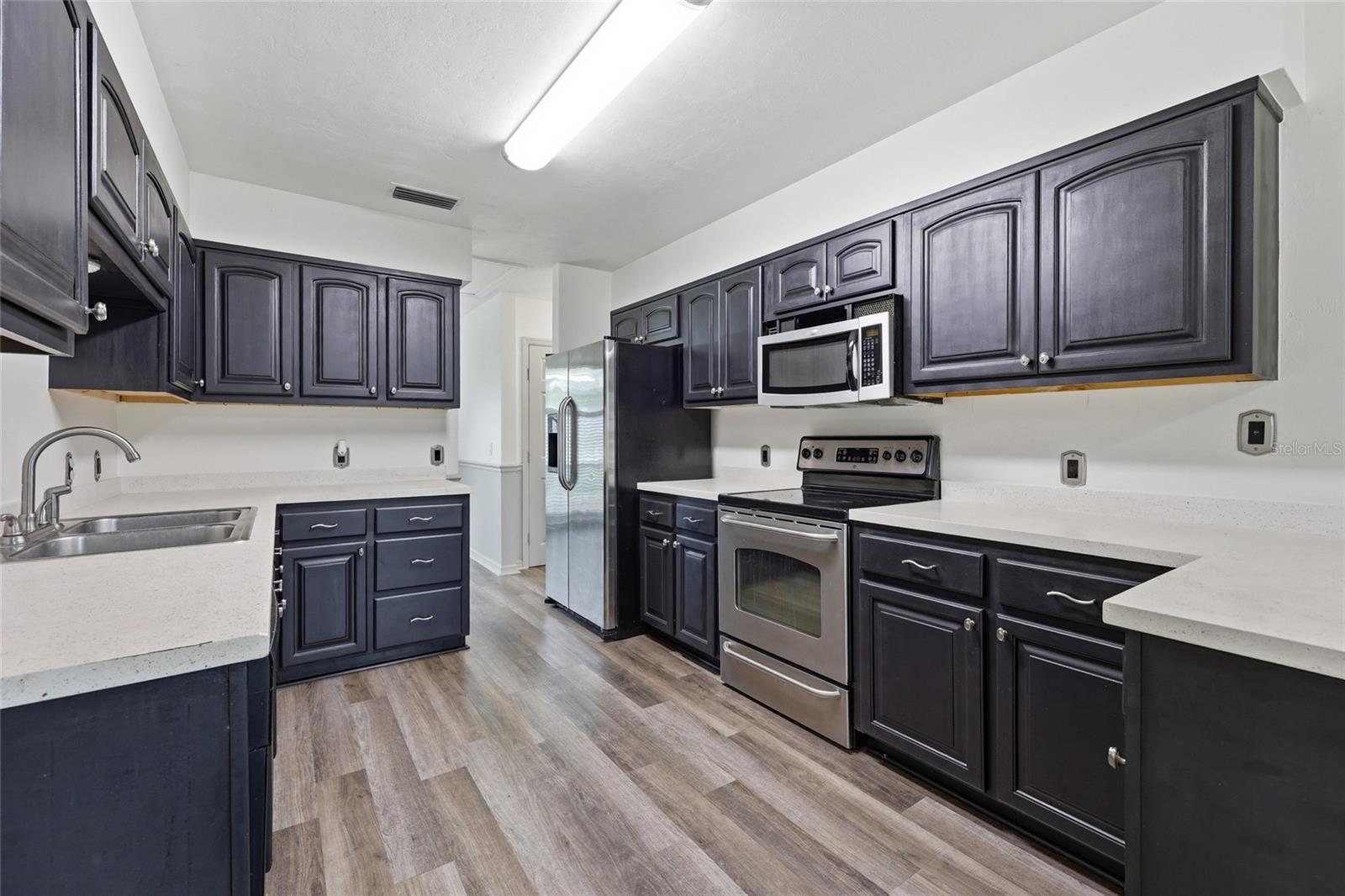 CHAPMAN & WHITES ADD - Residential