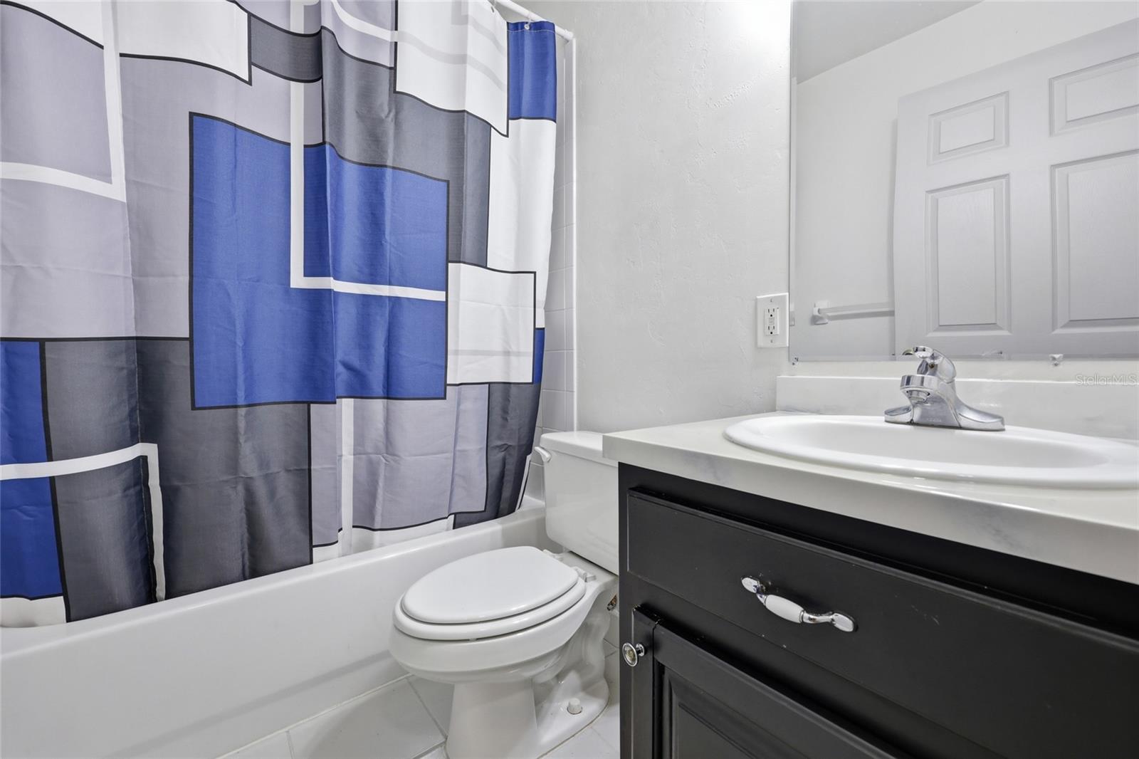 CHAPMAN & WHITES ADD - Residential