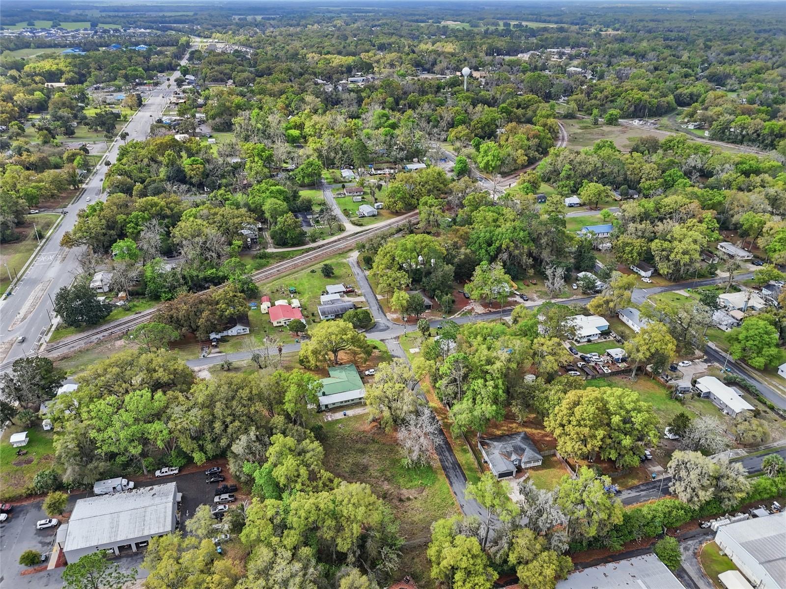 CHAPMAN & WHITES ADD - Residential