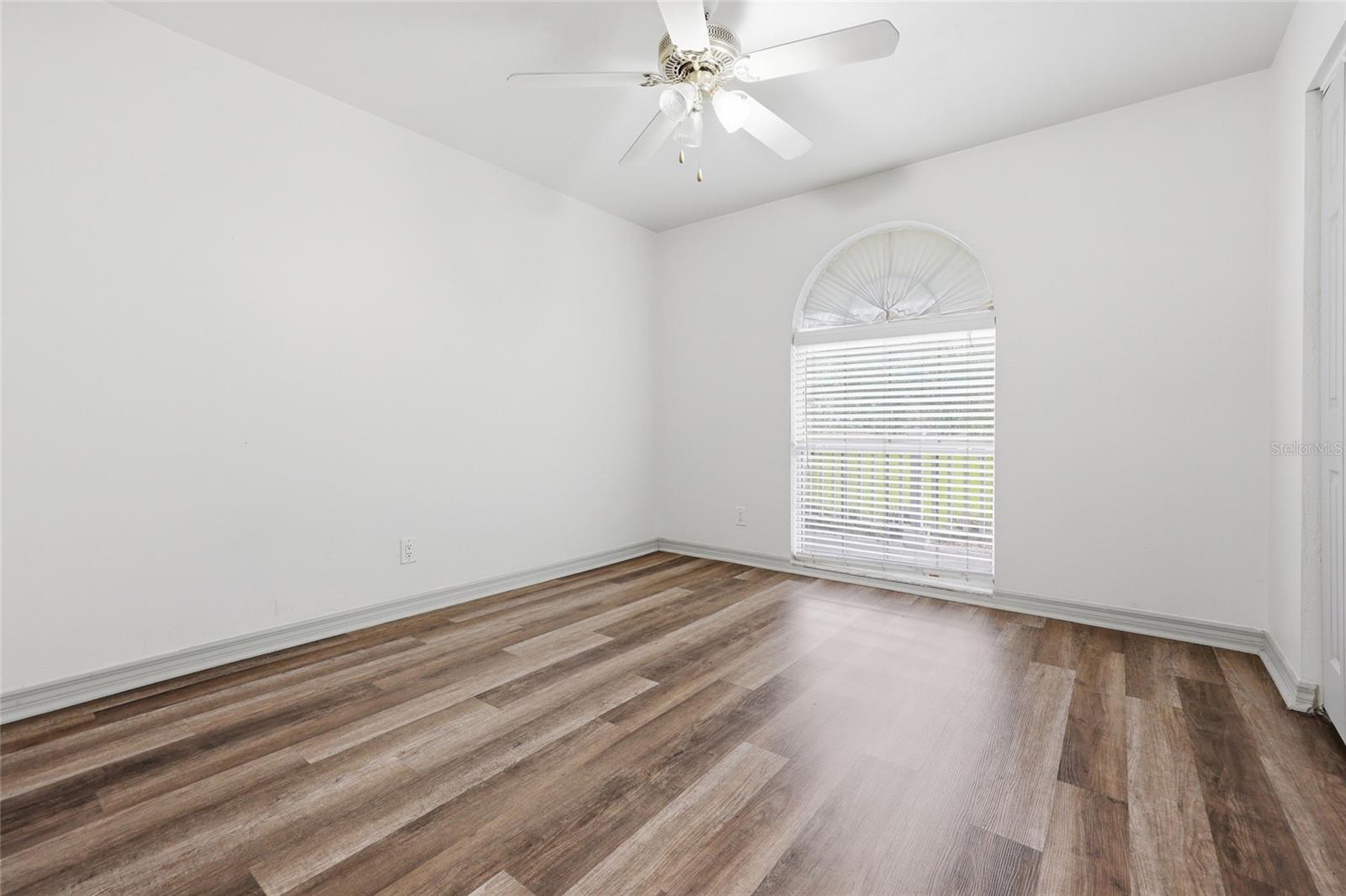 CHAPMAN & WHITES ADD - Residential