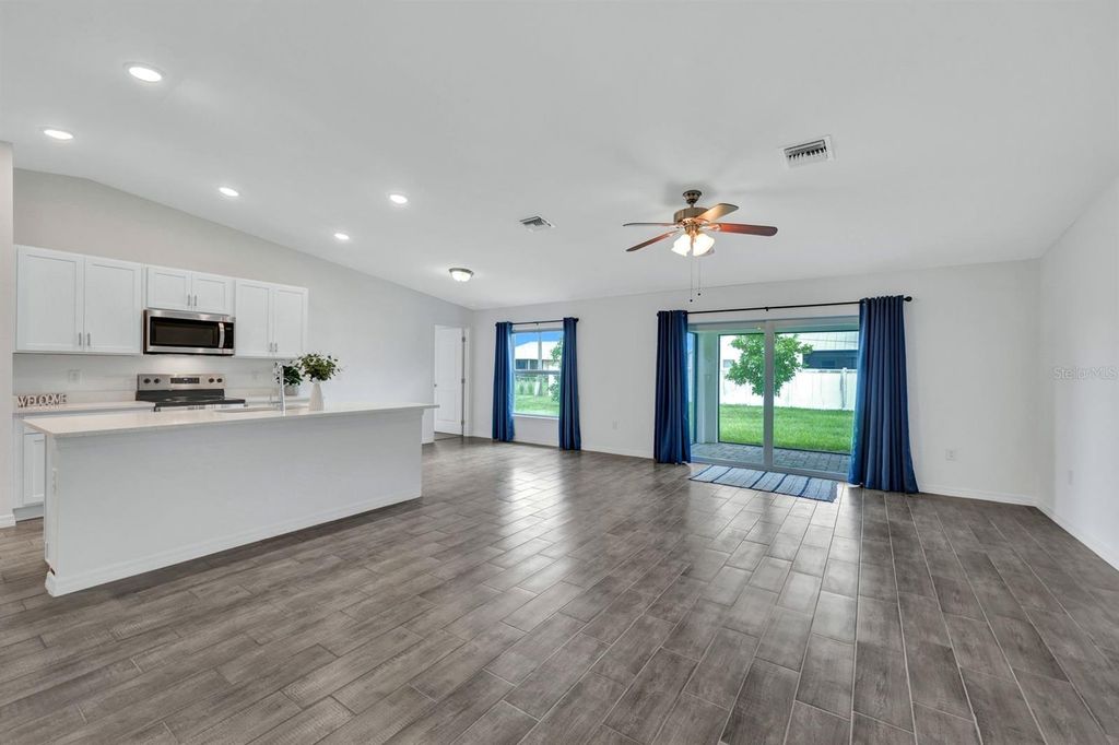 Photo of 1314 SW 35th Terrace, Cape Coral, FL 33914 (MLS # C7514813)