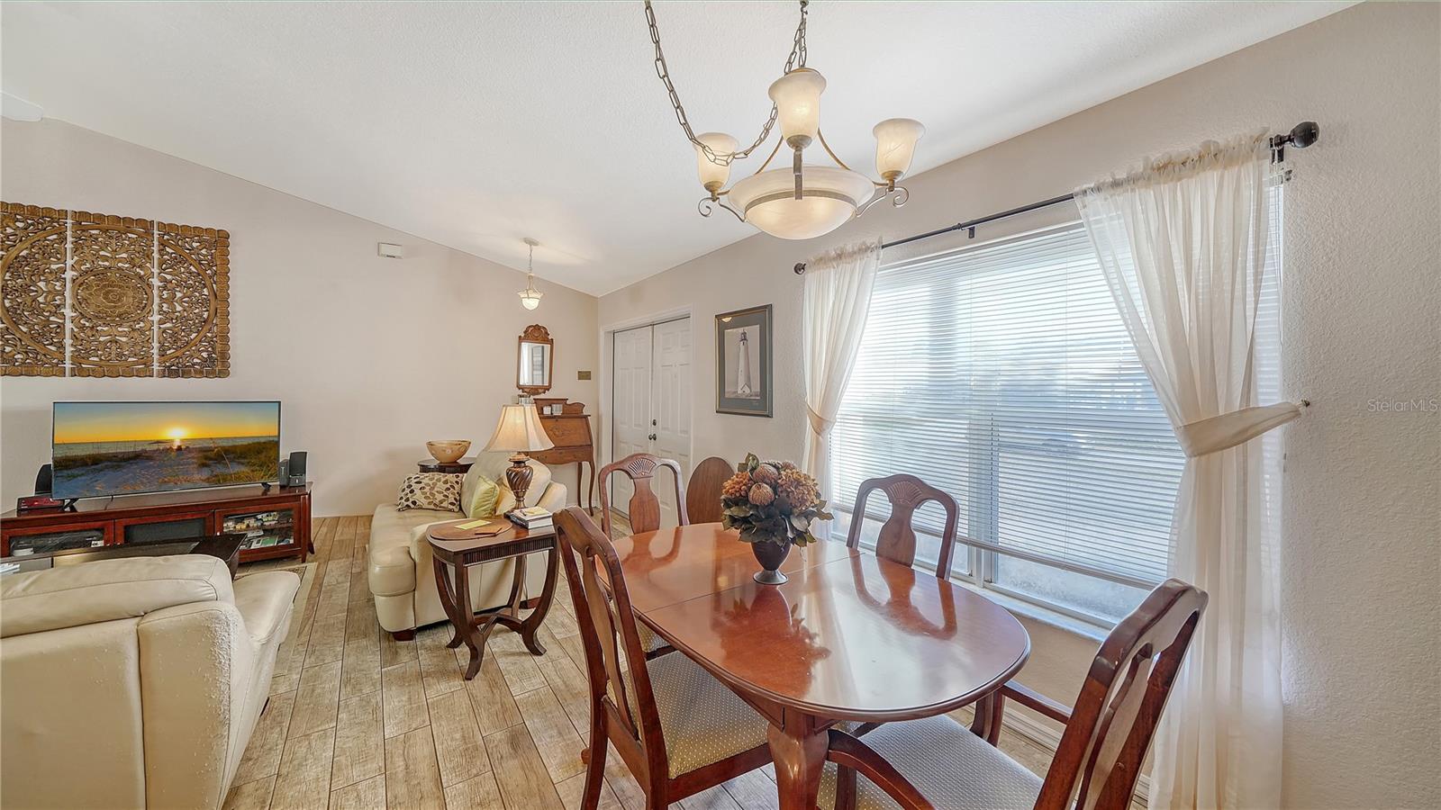 6200 PLAMENDON AVENUE