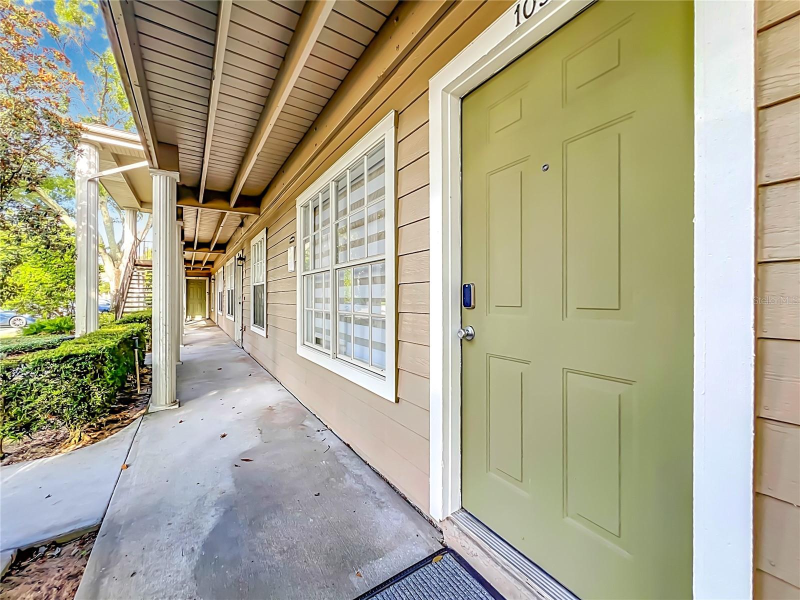 121 RESERVE CIRCLE 105