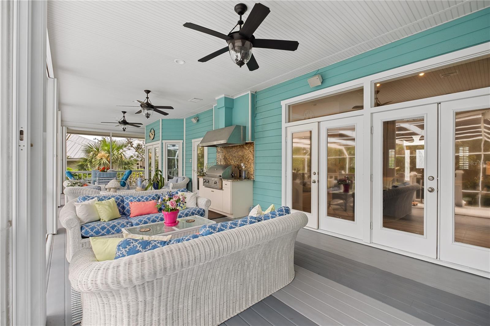 2519-EAGLE POINT CLUB THE - Residential