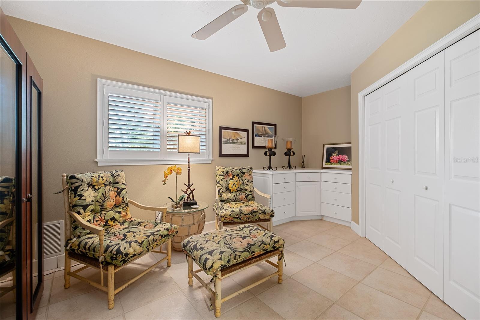 2519-EAGLE POINT CLUB THE - Residential