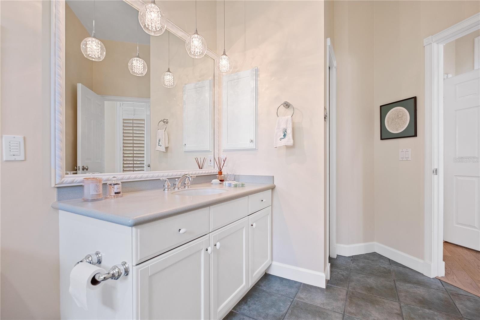 2519-EAGLE POINT CLUB THE - Residential