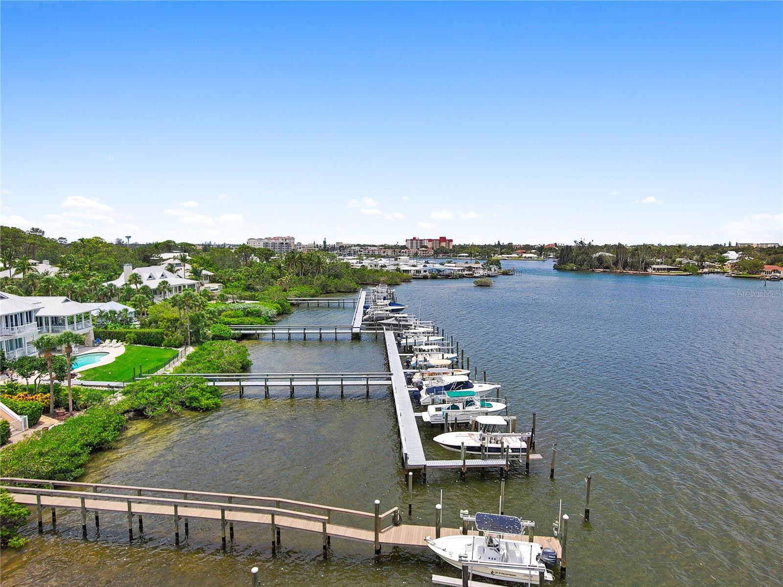 2519-EAGLE POINT CLUB THE - Residential