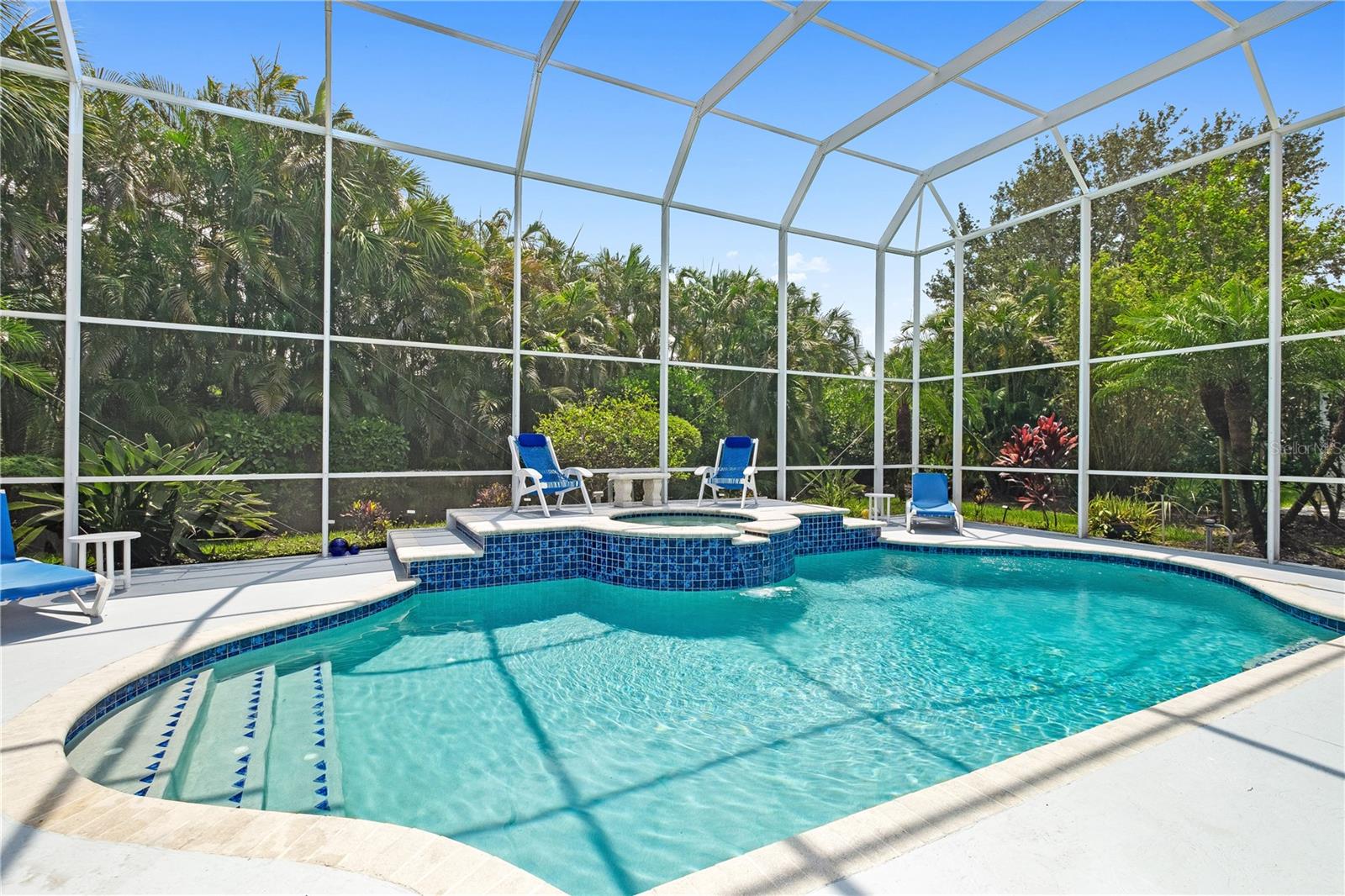 2519-EAGLE POINT CLUB THE - Residential