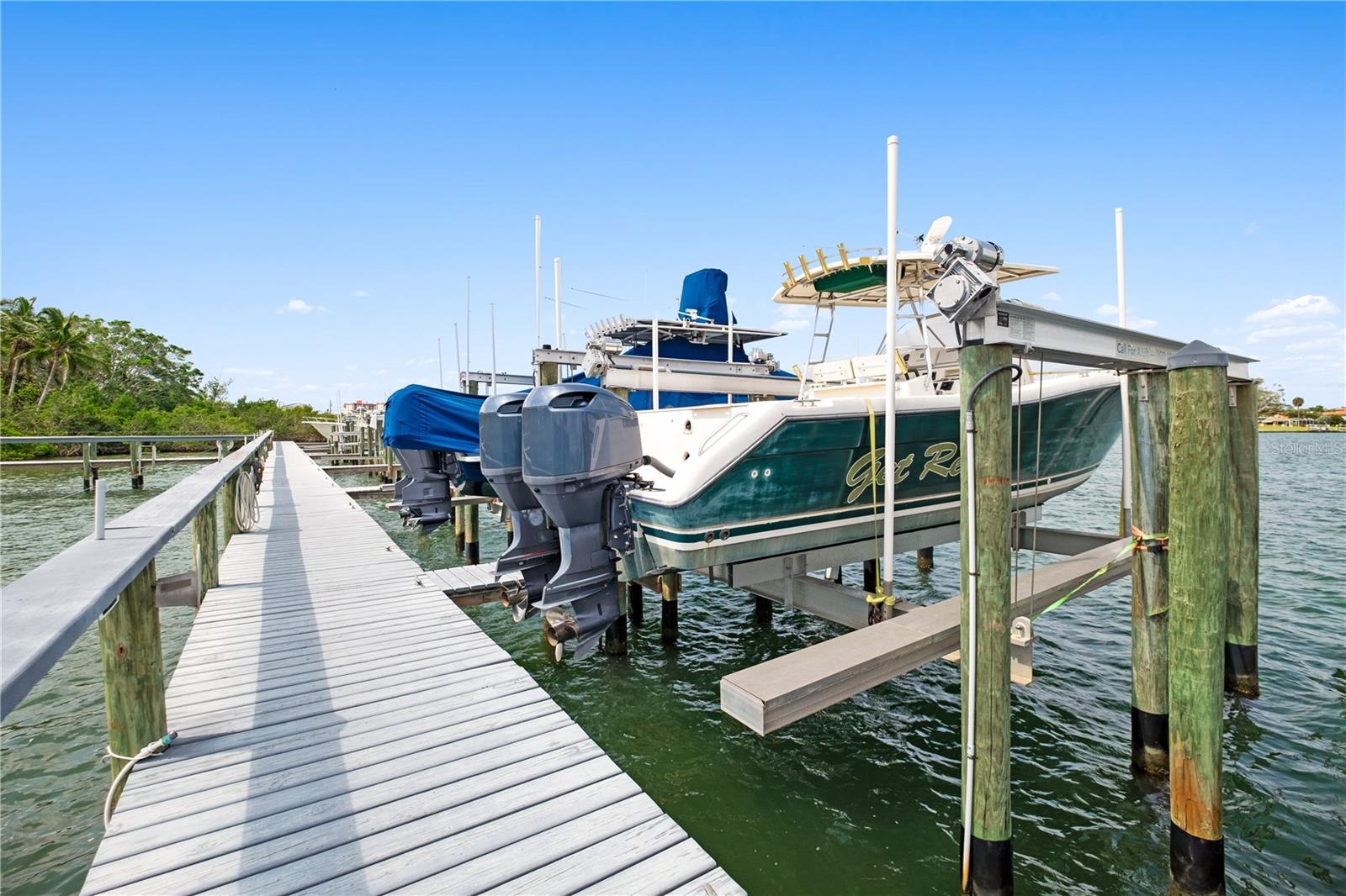 2519-EAGLE POINT CLUB THE - Residential