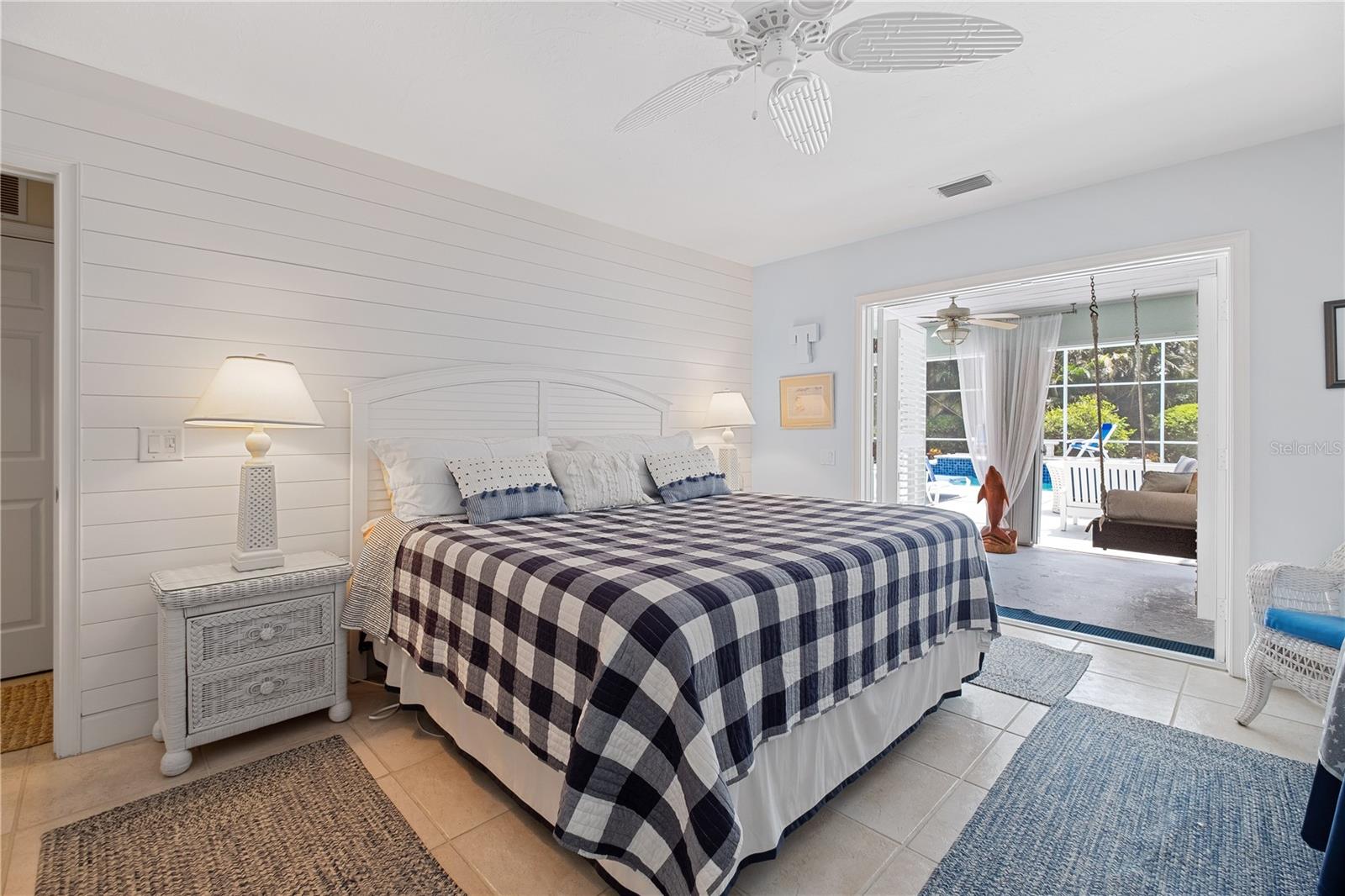 2519-EAGLE POINT CLUB THE - Residential