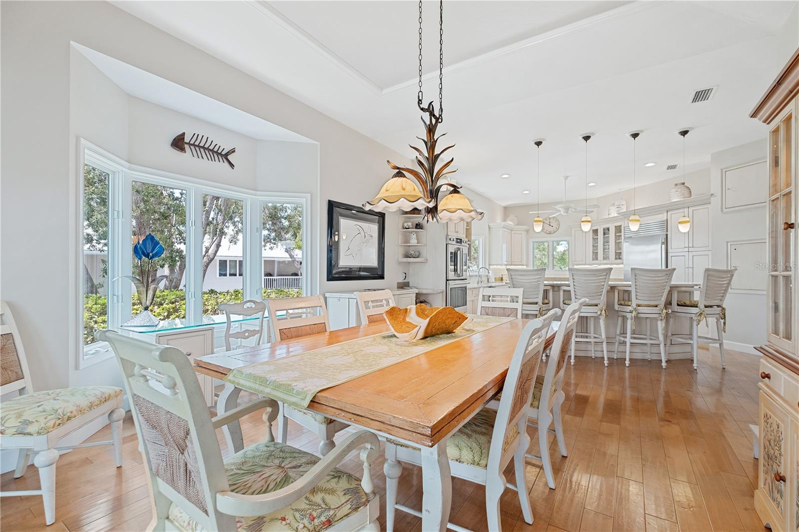 2519-EAGLE POINT CLUB THE - Residential