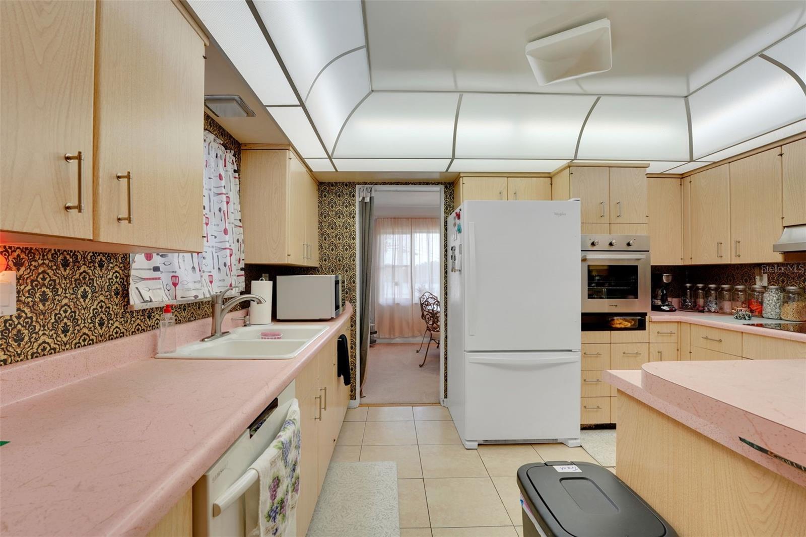 LAKE CANE ESTATES - Residential