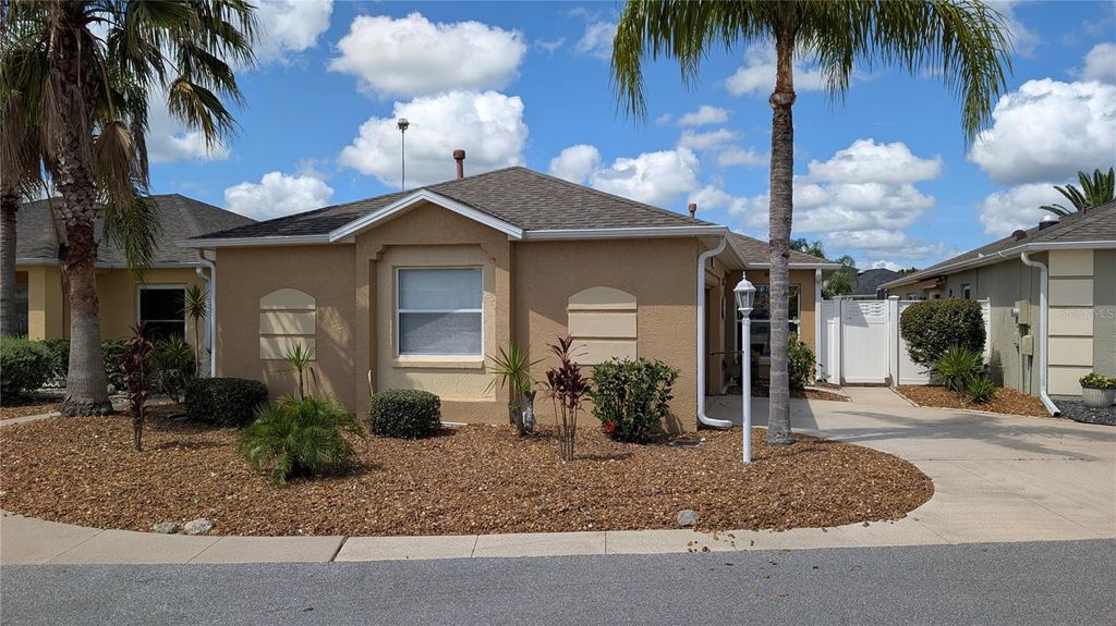 Photo of 1496 Lime Grove Lane, The Villages, FL 32162 (MLS # G5098536)