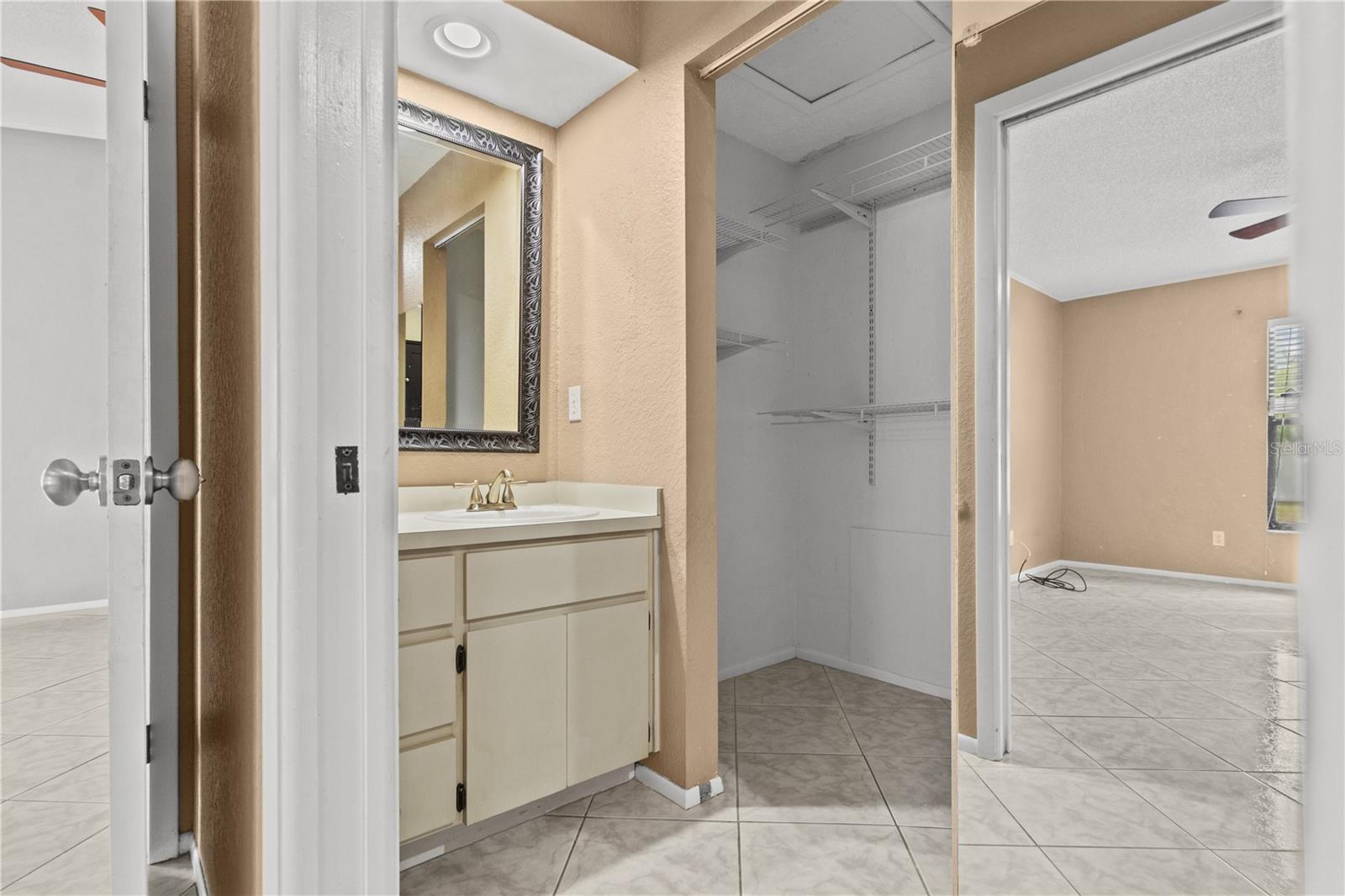 DEERWOOD GARDENS IV - Residential
