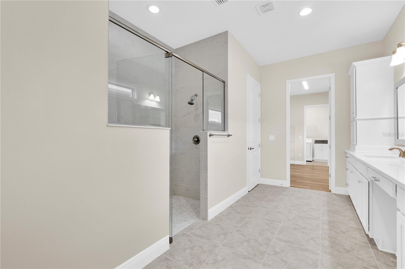 EAGLE CREEK - Residential