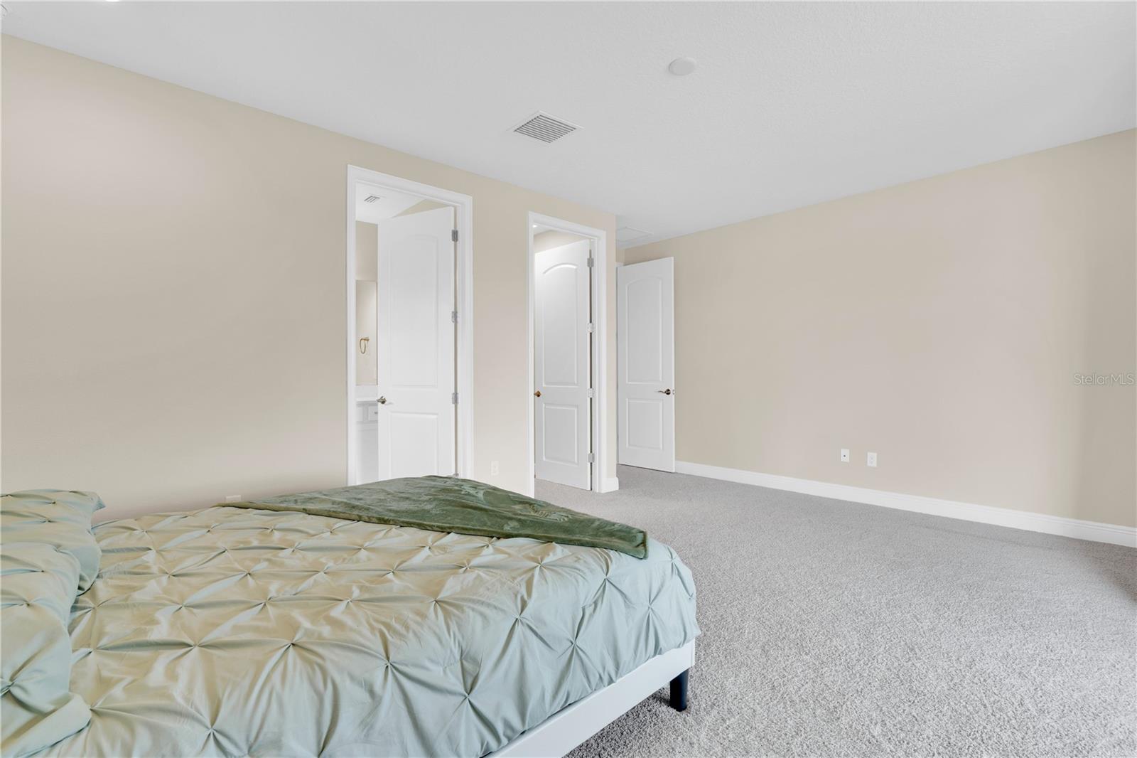 EAGLE CREEK - Residential