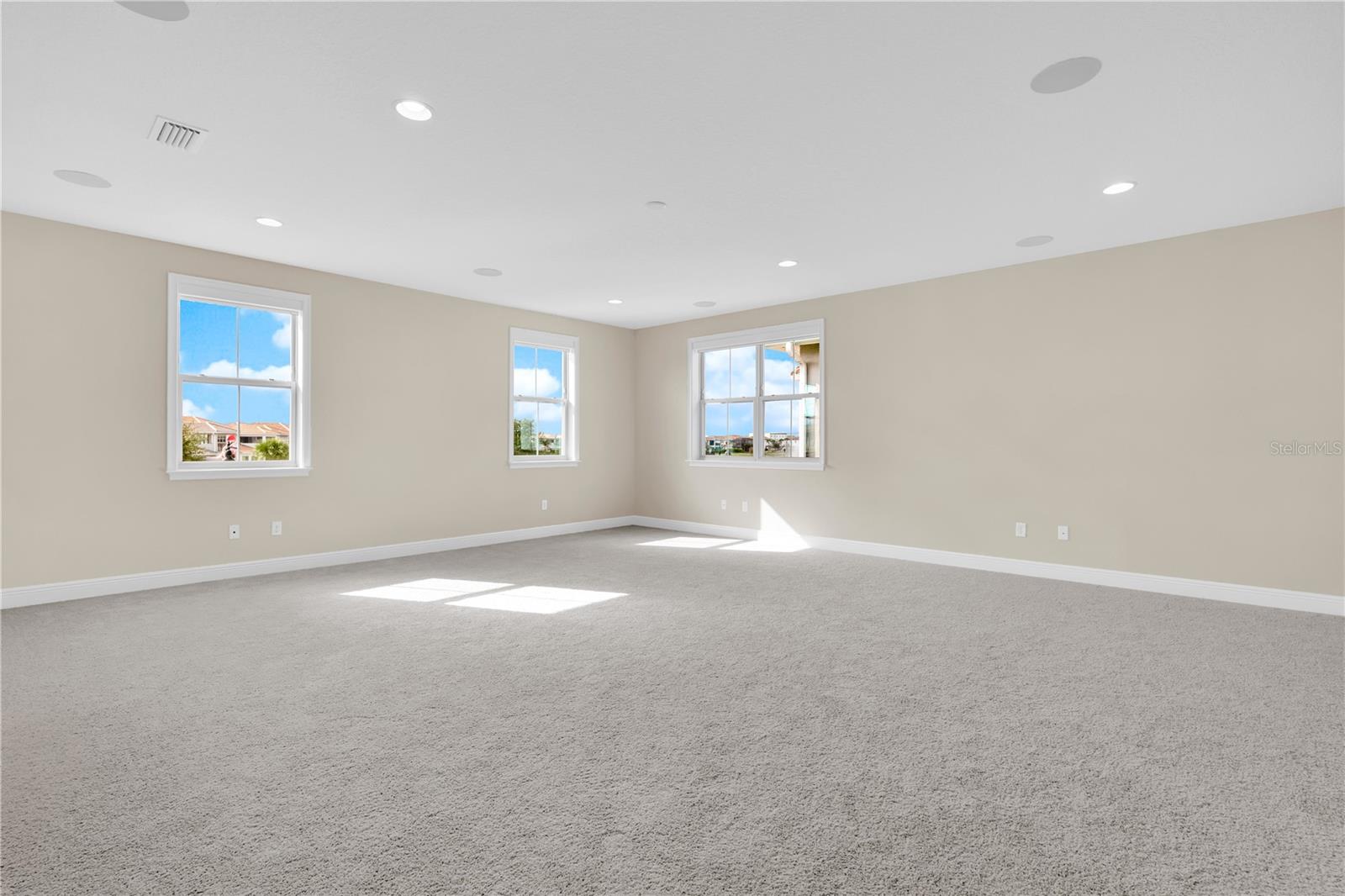 EAGLE CREEK - Residential