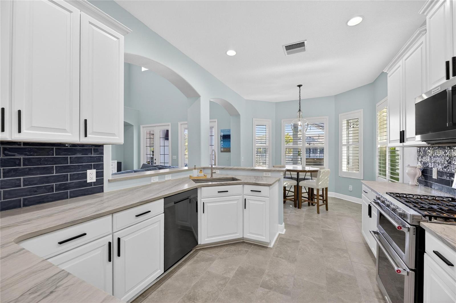 MIRABAY PH 3B-2 - Residential