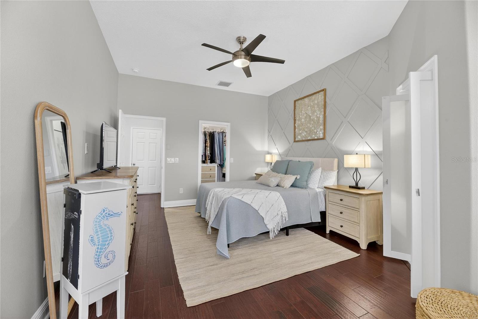 MIRABAY PH 3B-2 - Residential