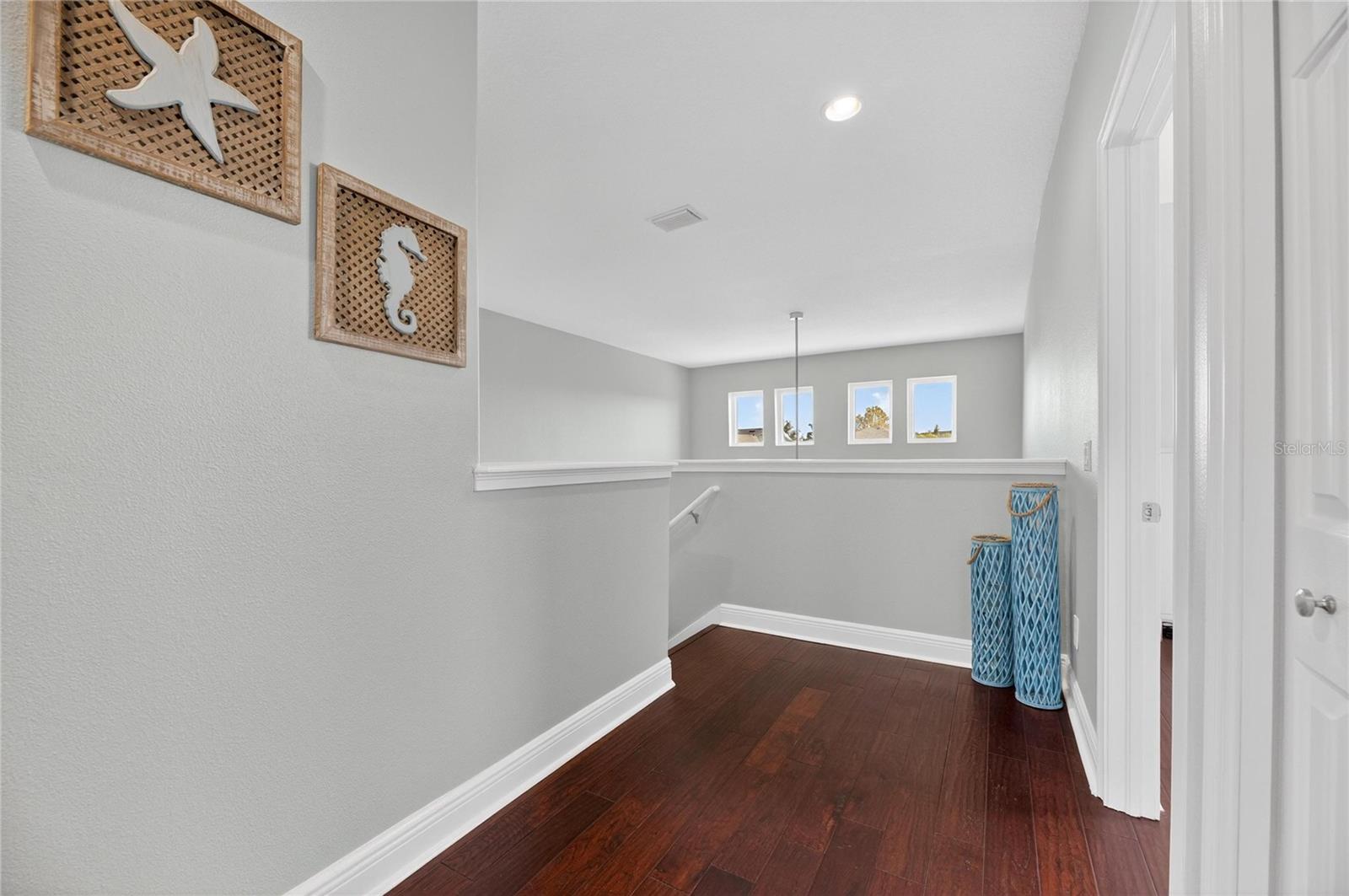 MIRABAY PH 3B-2 - Residential