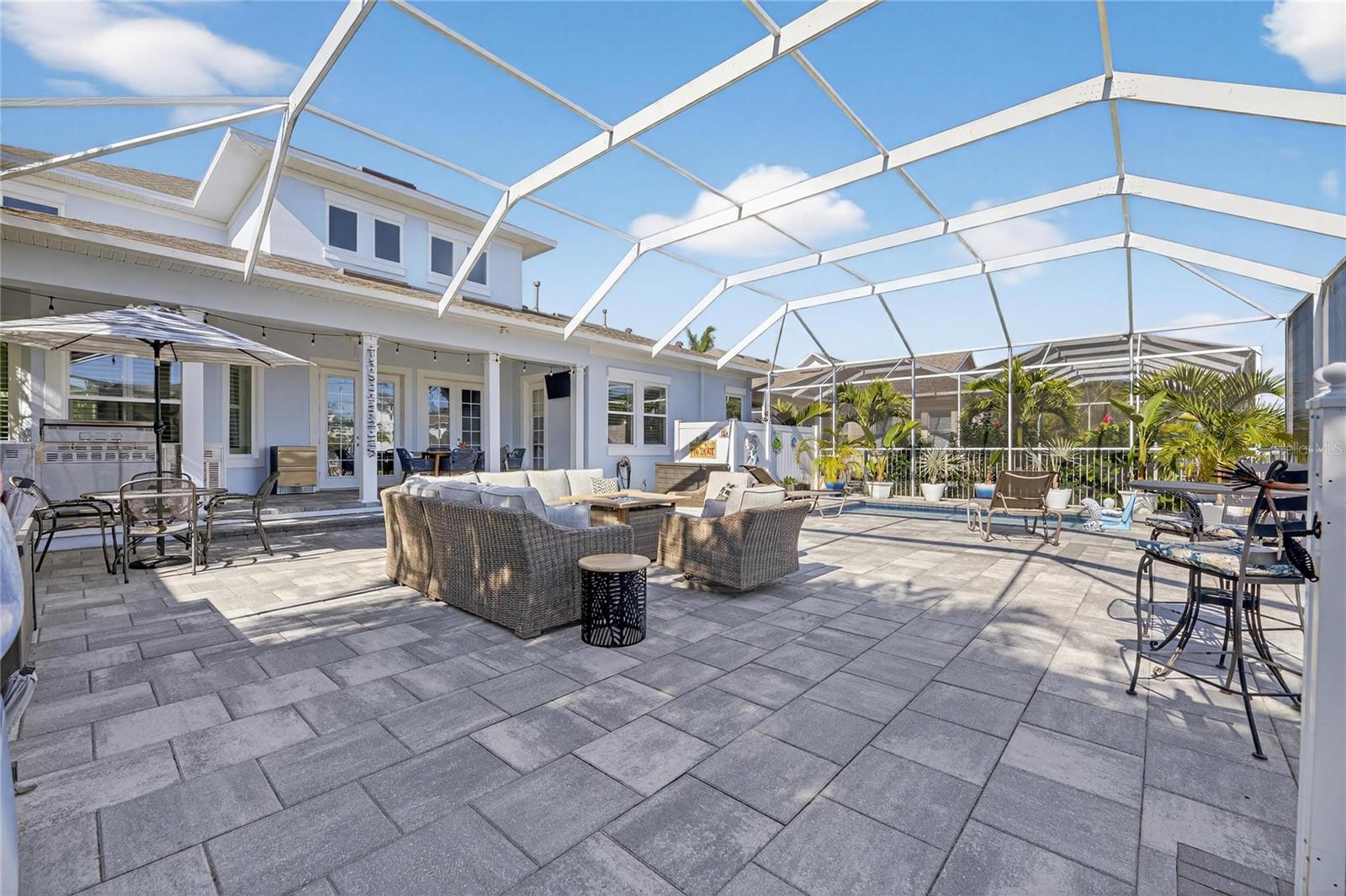 MIRABAY PH 3B-2 - Residential