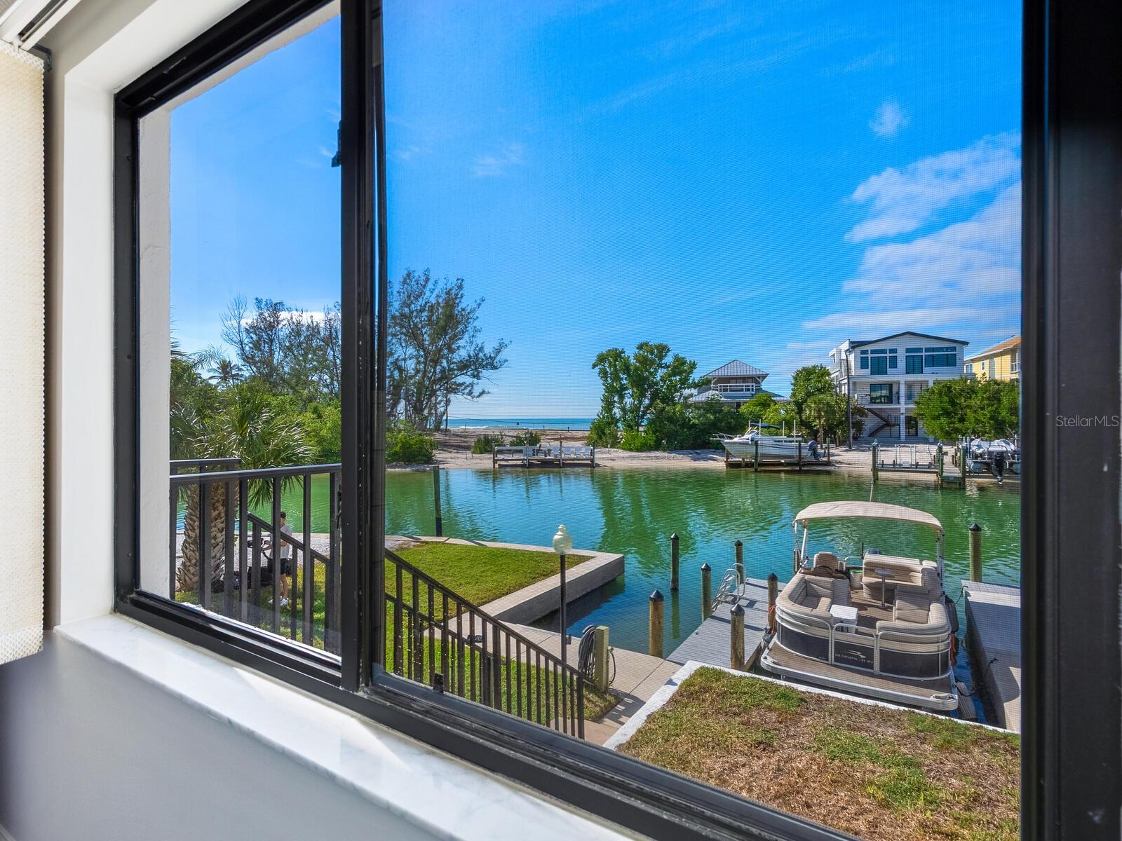 CASTAWAY COVE - Residential