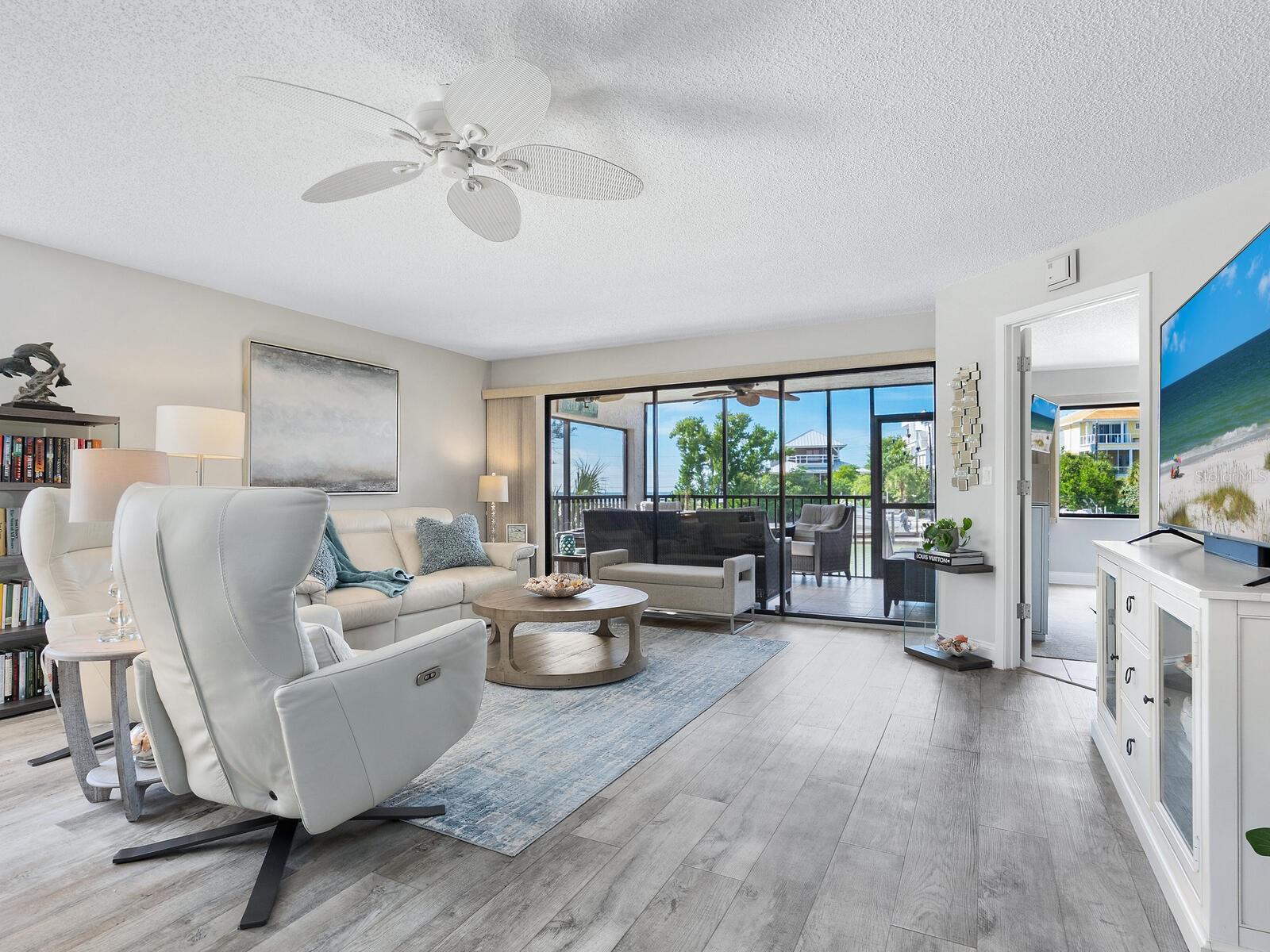 CASTAWAY COVE - Residential