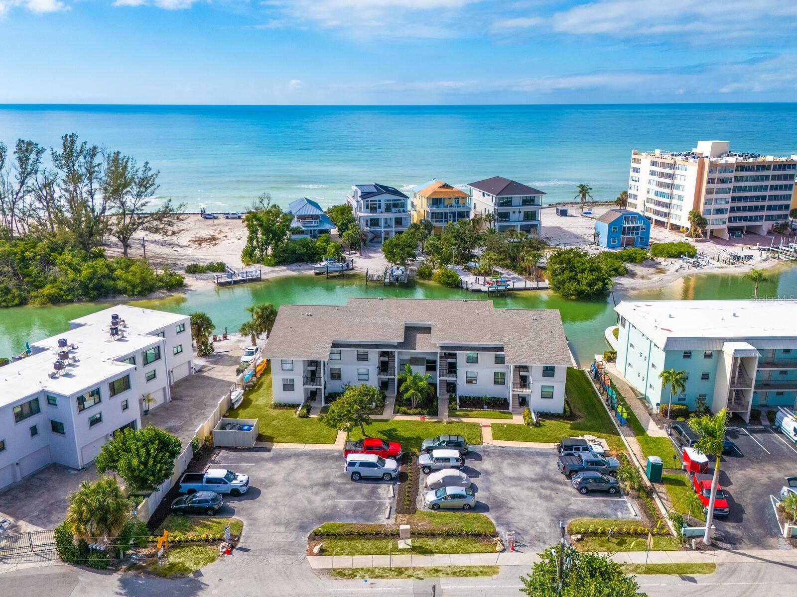 CASTAWAY COVE - Residential