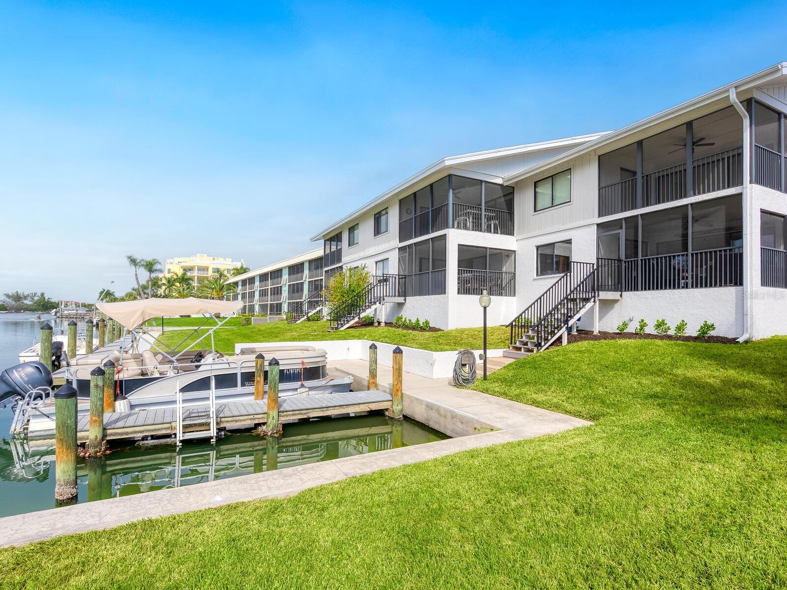 CASTAWAY COVE - Residential