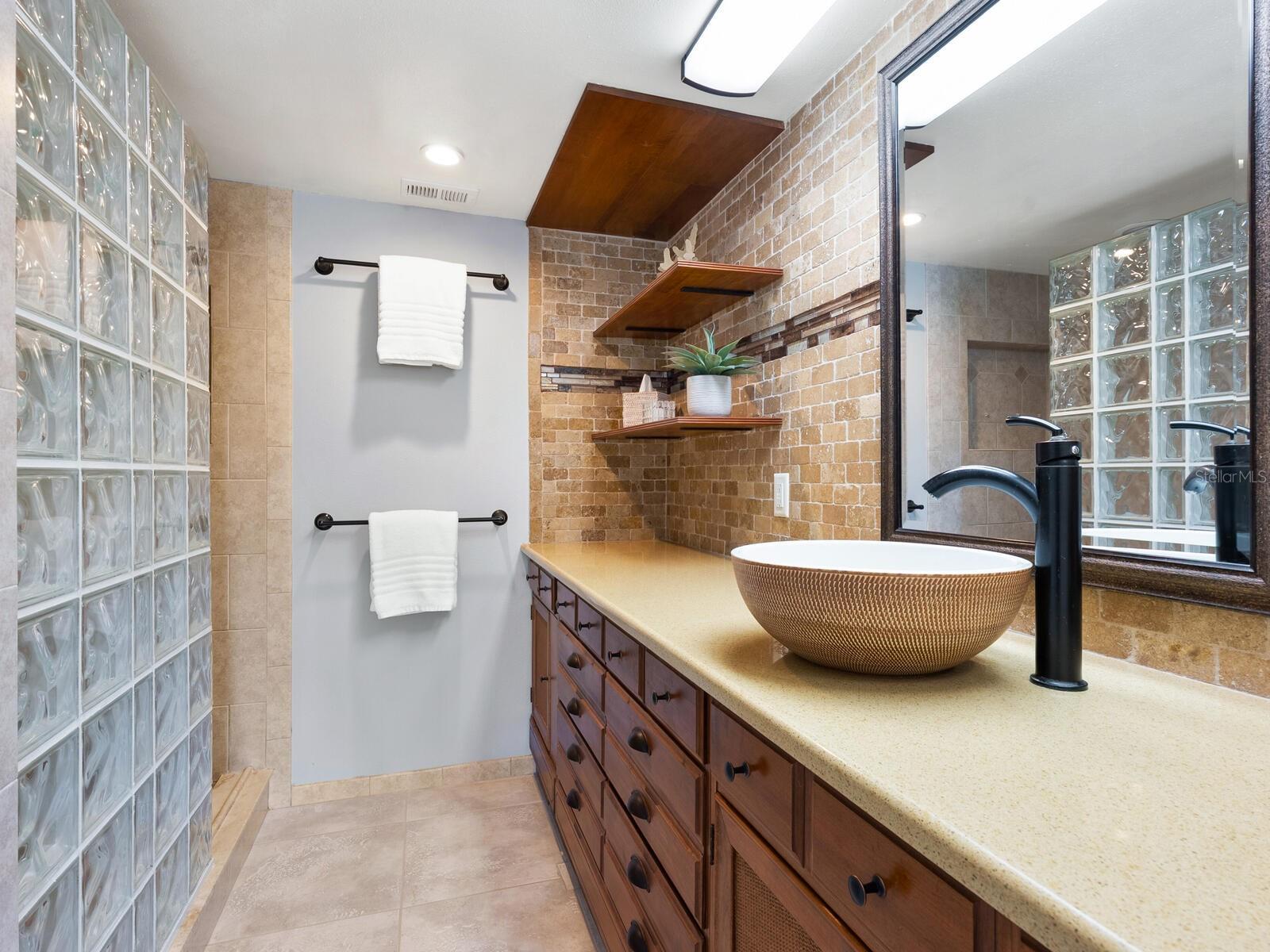 CASTAWAY COVE - Residential