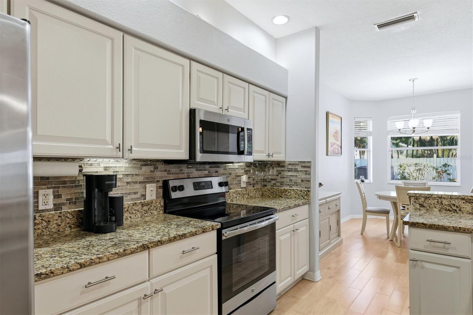 CARLYLE AT VILLAGE OF PALM AIRE UN 1 - Residential