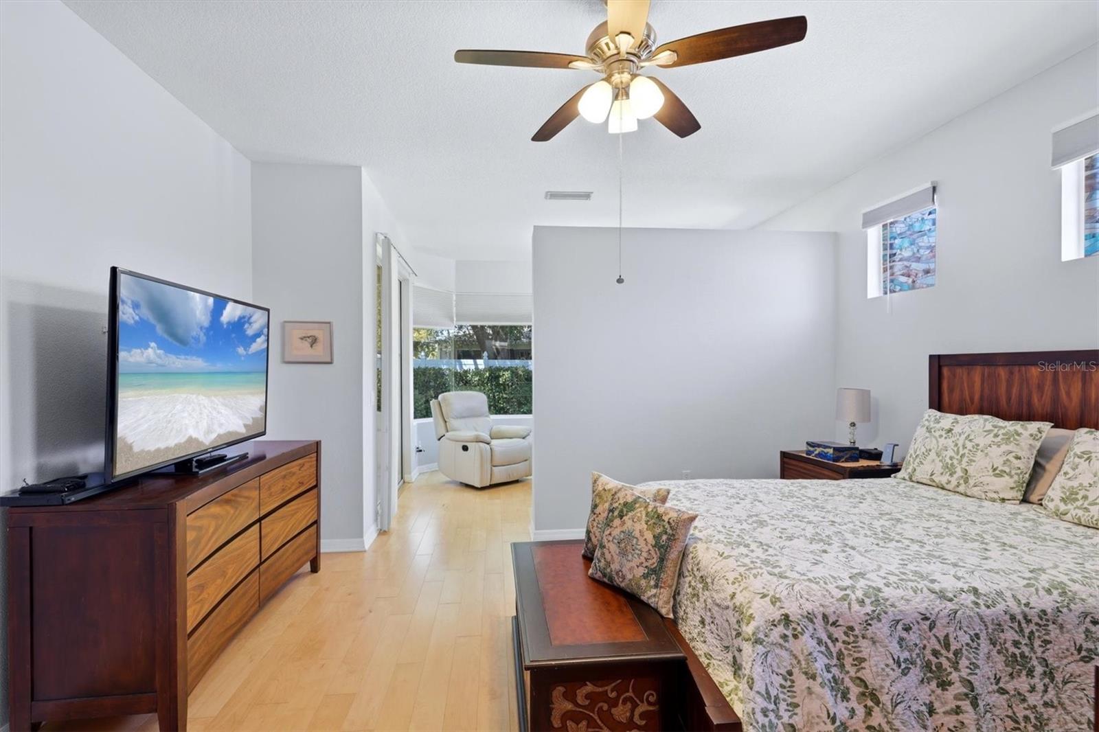 CARLYLE AT VILLAGE OF PALM AIRE UN 1 - Residential