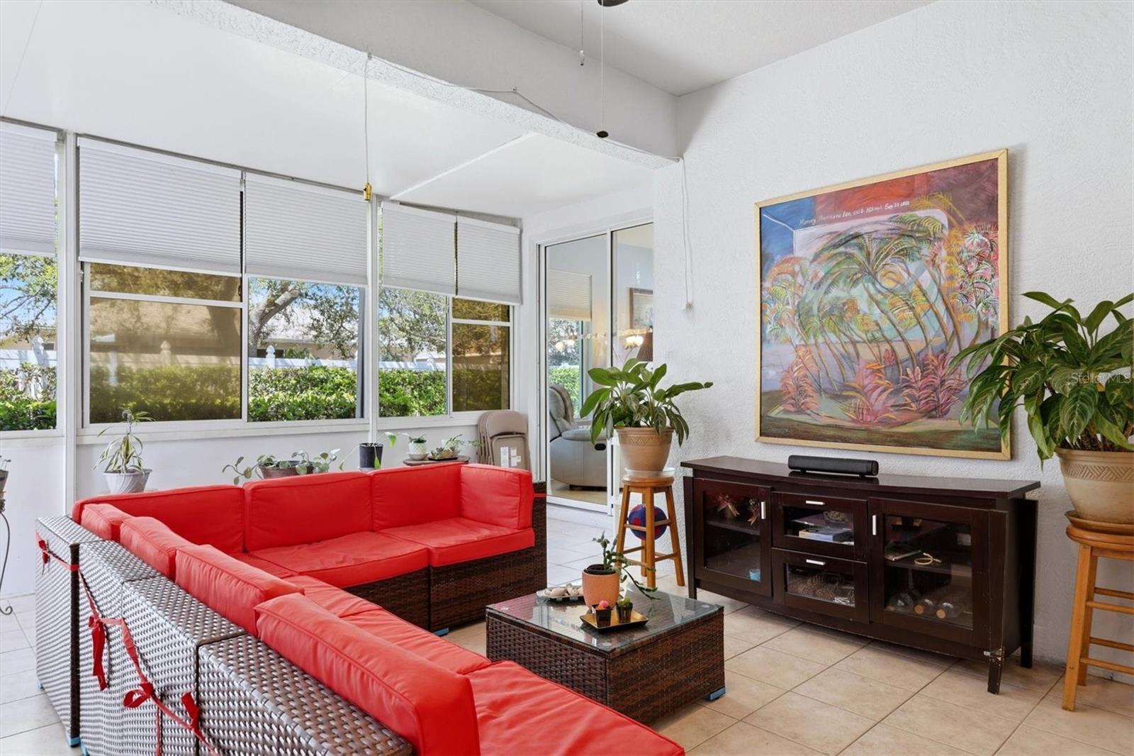 CARLYLE AT VILLAGE OF PALM AIRE UN 1 - Residential