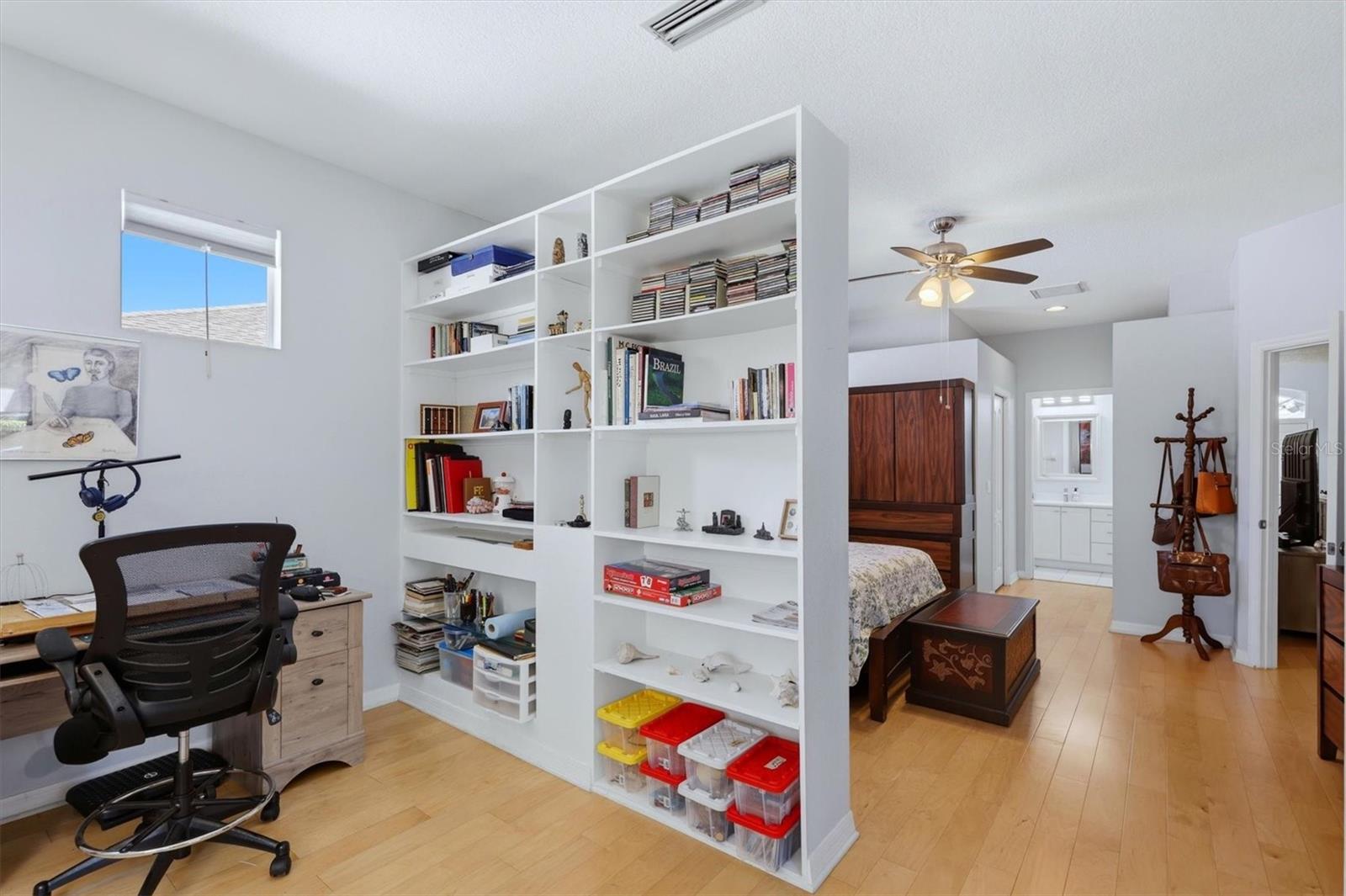 CARLYLE AT VILLAGE OF PALM AIRE UN 1 - Residential