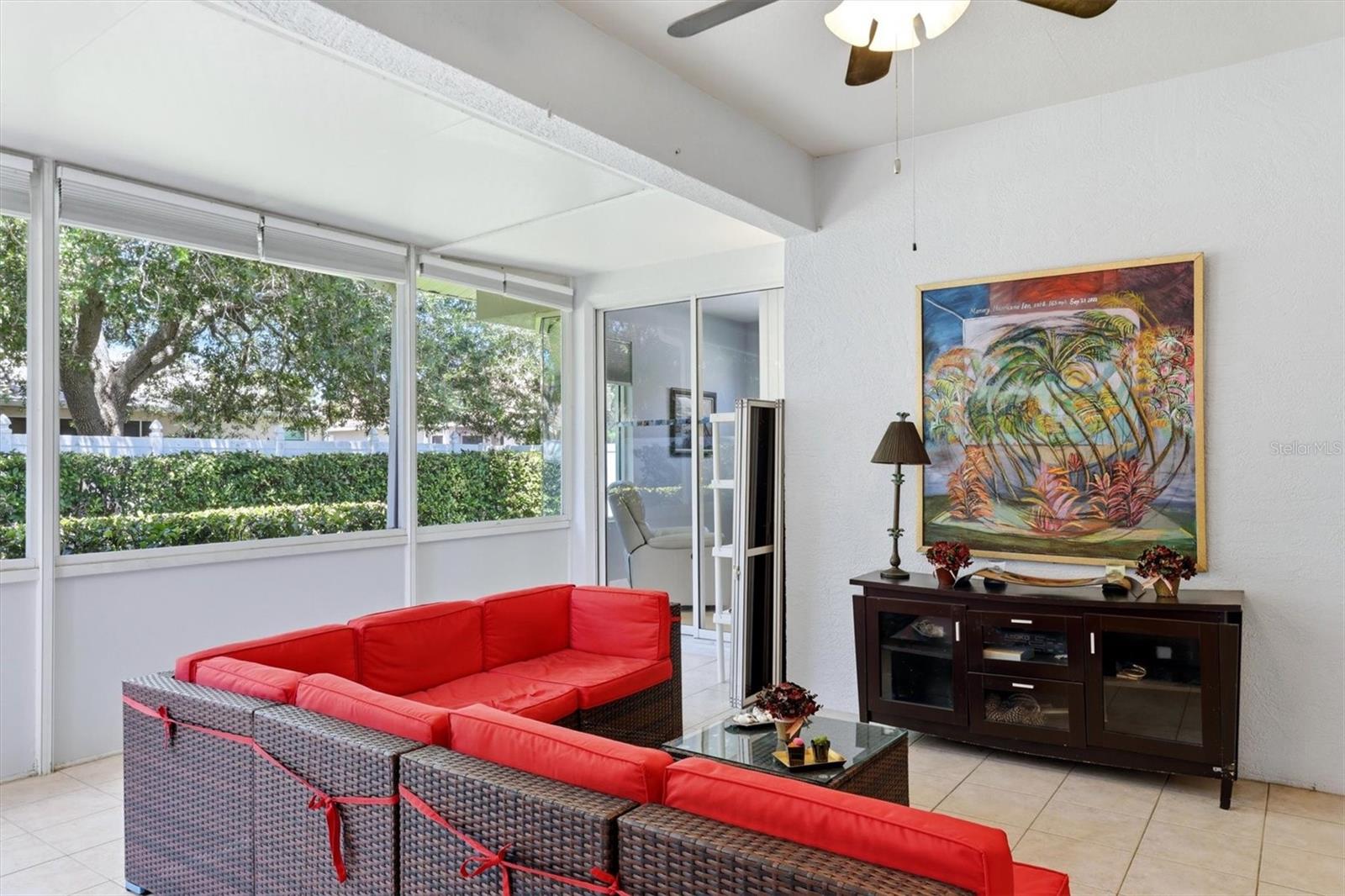 CARLYLE AT VILLAGE OF PALM AIRE UN 1 - Residential