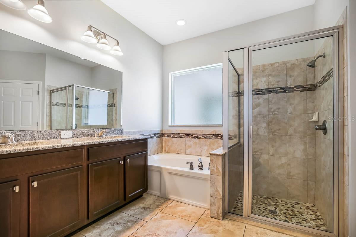 STARLING AT FISHHAWK PHASE 1B-1 - Residential Lease