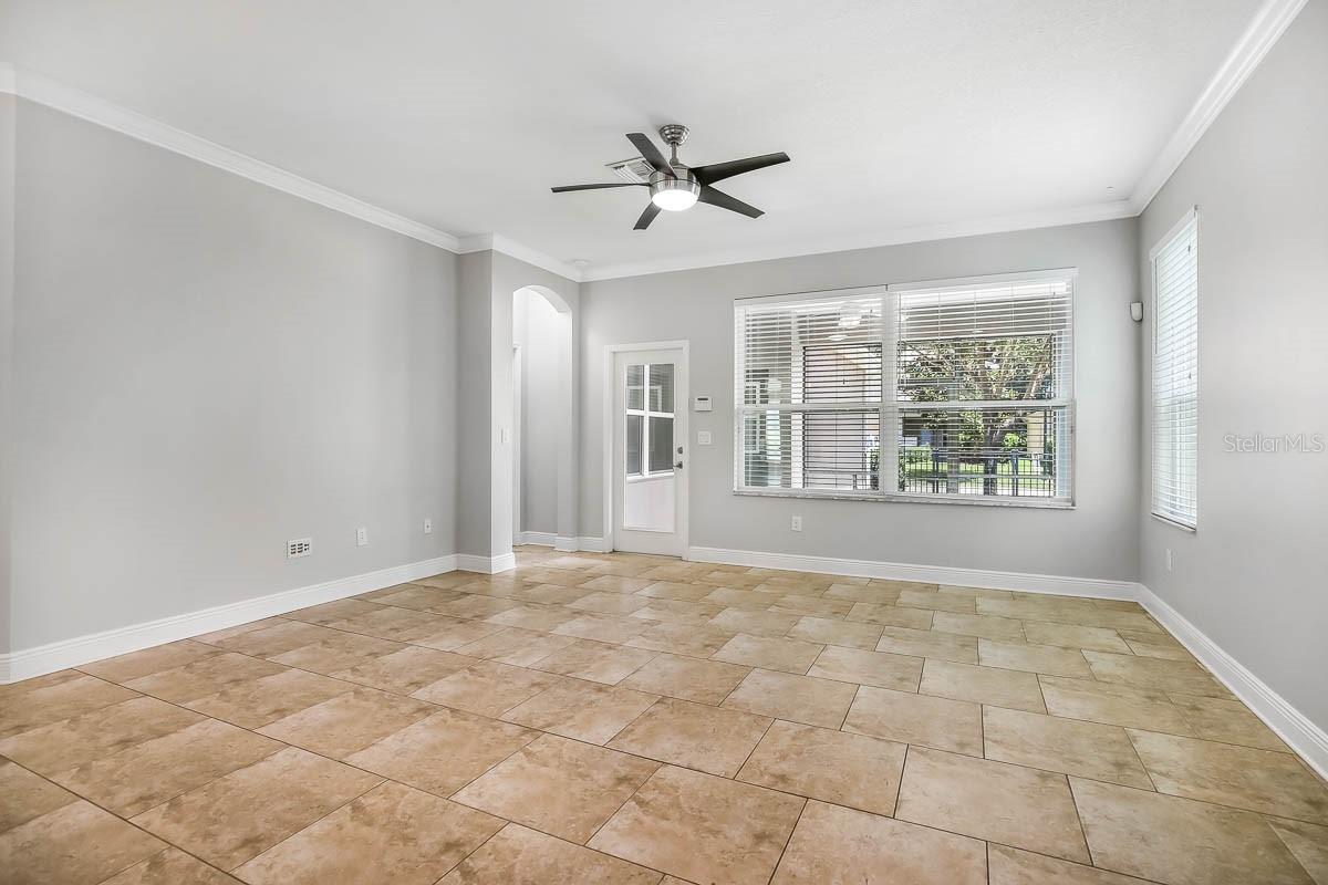 STARLING AT FISHHAWK PHASE 1B-1 - Residential Lease