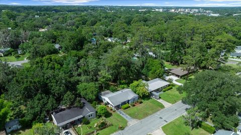 Tiny photo for 1142 NE 8th Street, Ocala, FL 34470 (MLS # OM727134)