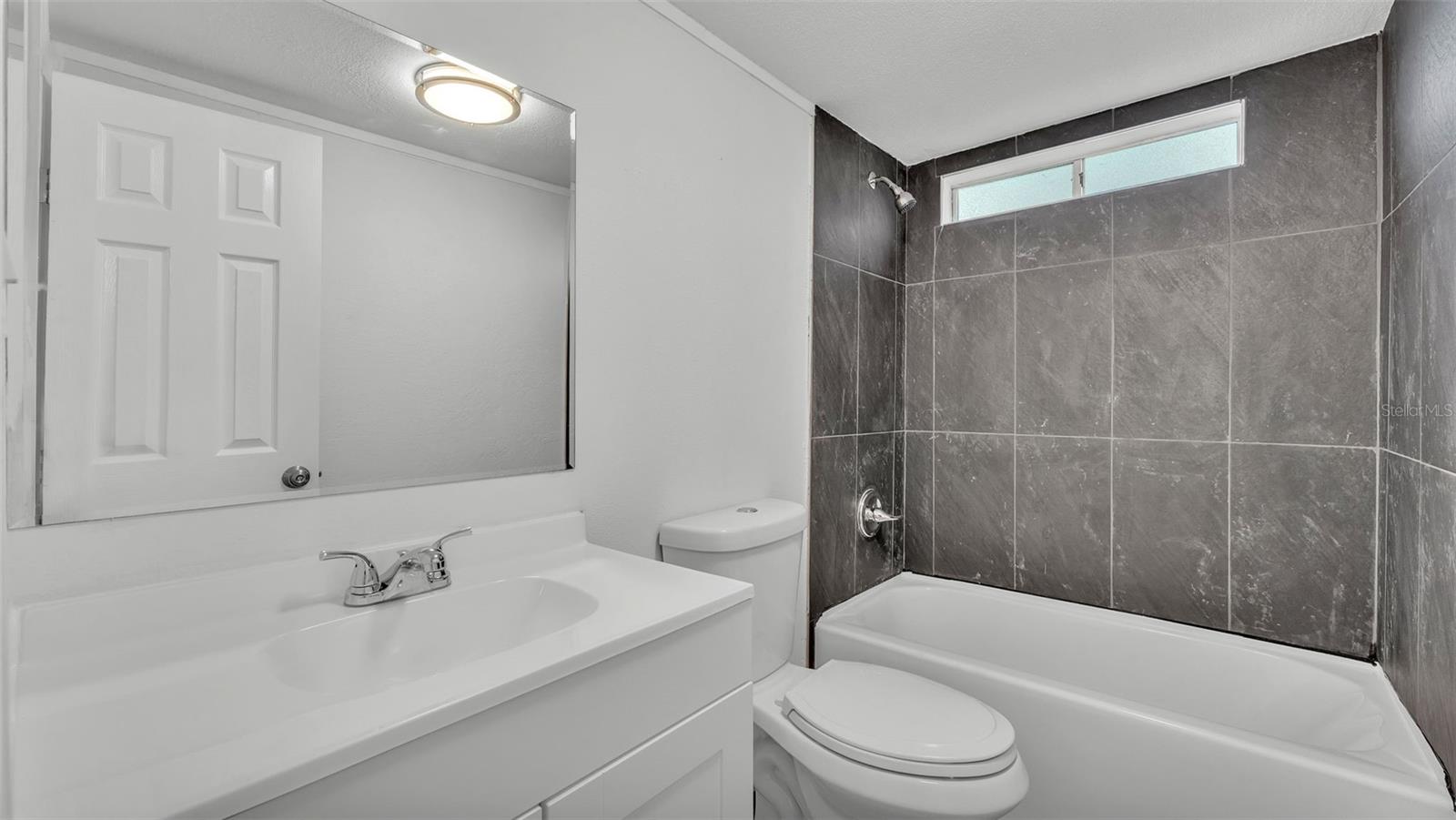 ROLLINGLEN PH 04 - Residential
