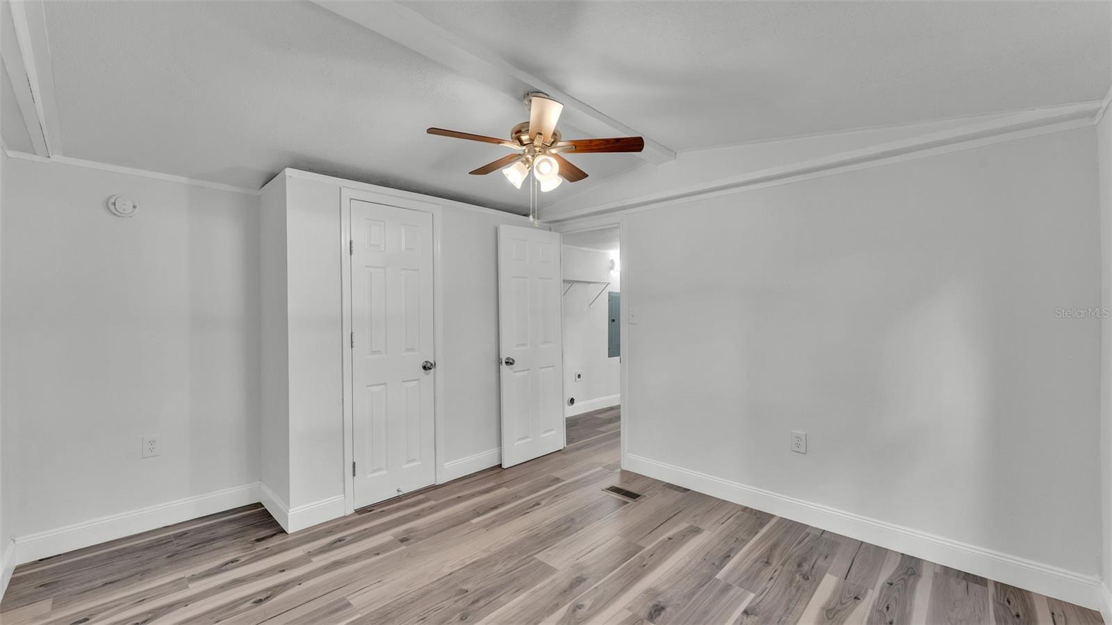 ROLLINGLEN PH 04 - Residential